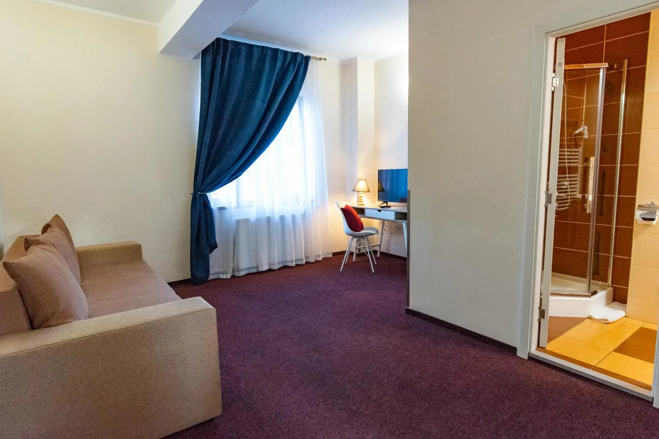 Photo of the whole room, Bed in Long Street Hotel Photo of the whole room, Bed in Long Street Hotel