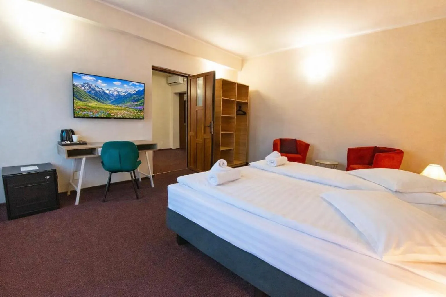 Bedroom, Bed in Long Street Hotel