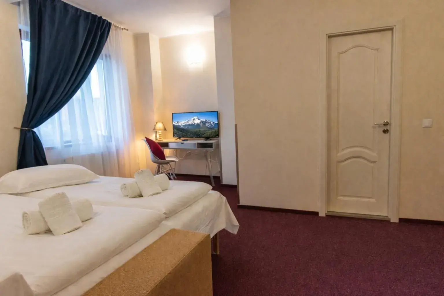 TV and multimedia, Bed in Long Street Hotel TV and multimedia, Bed in Long Street Hotel