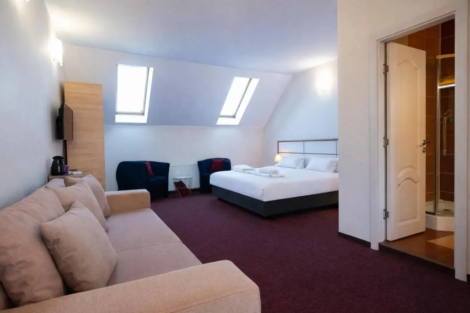 Photo of the whole room, Bed in Long Street Hotel Photo of the whole room, Bed in Long Street Hotel