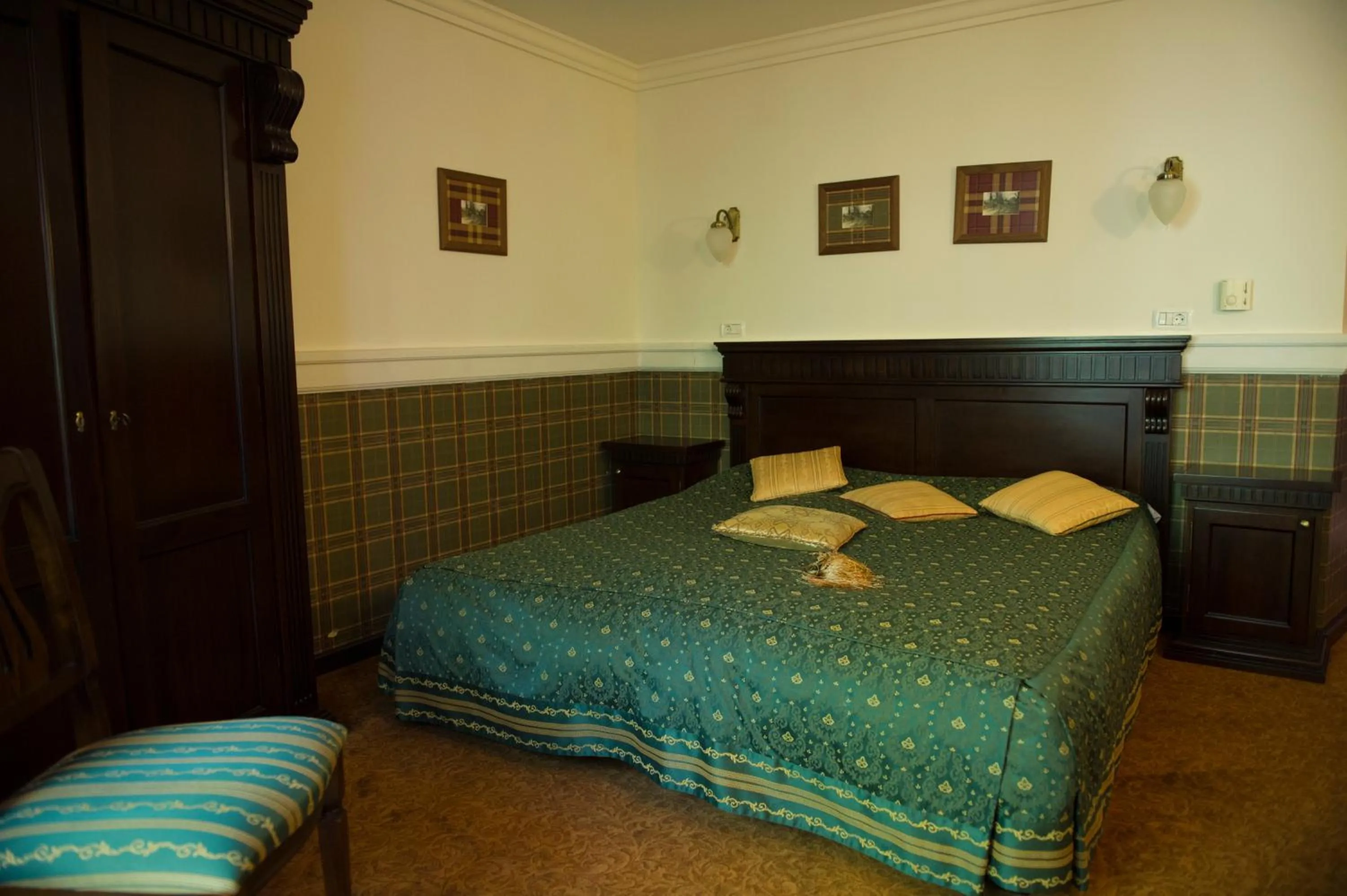 Bed in Hotel Stejarul