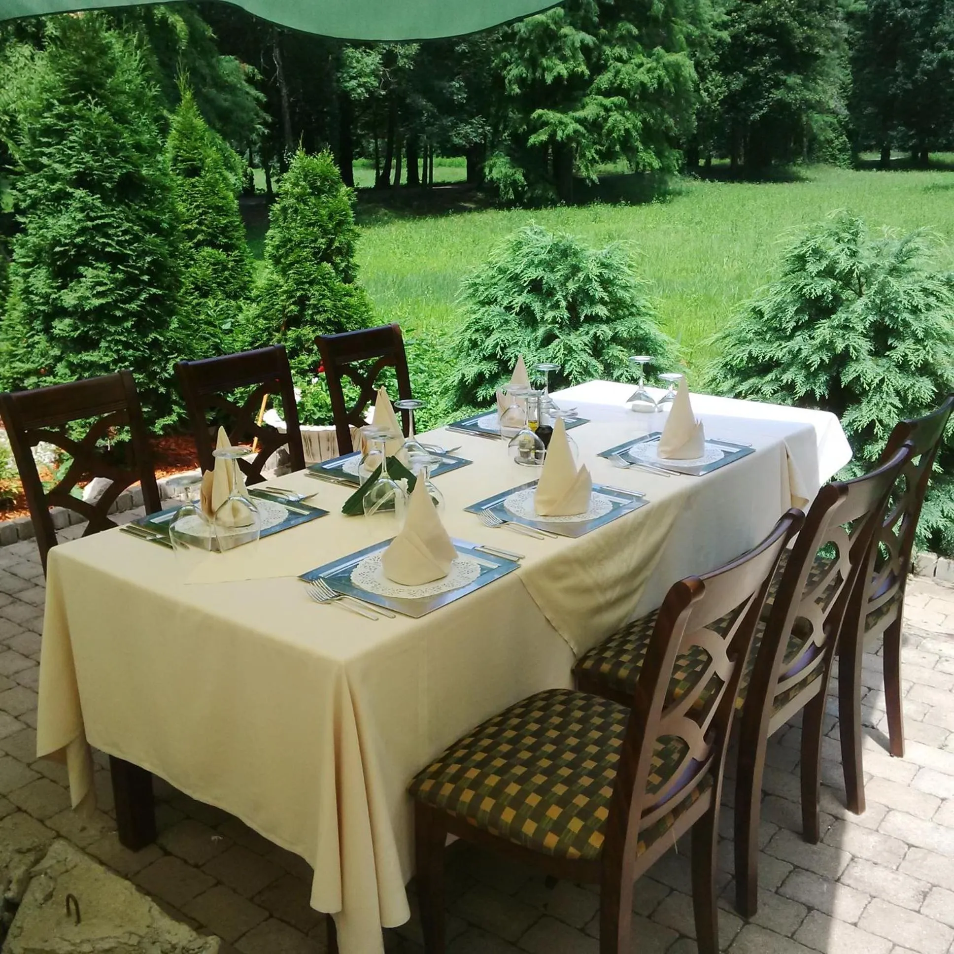 Facade/entrance in Hotel Stejarul