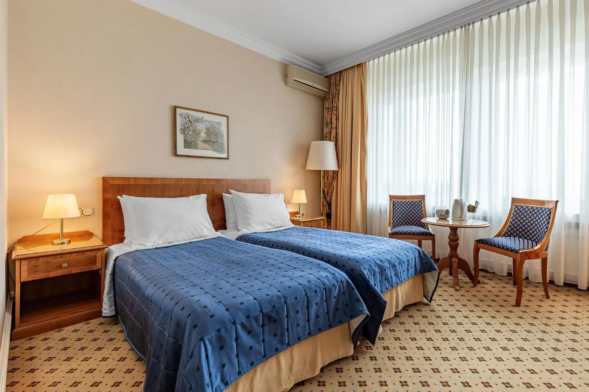 Photo of the whole room, Bed in Natsionalny Hotel