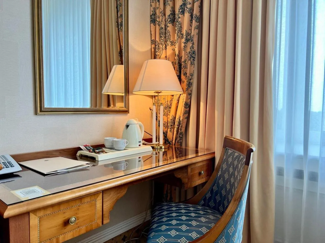 furniture in Natsionalny Hotel