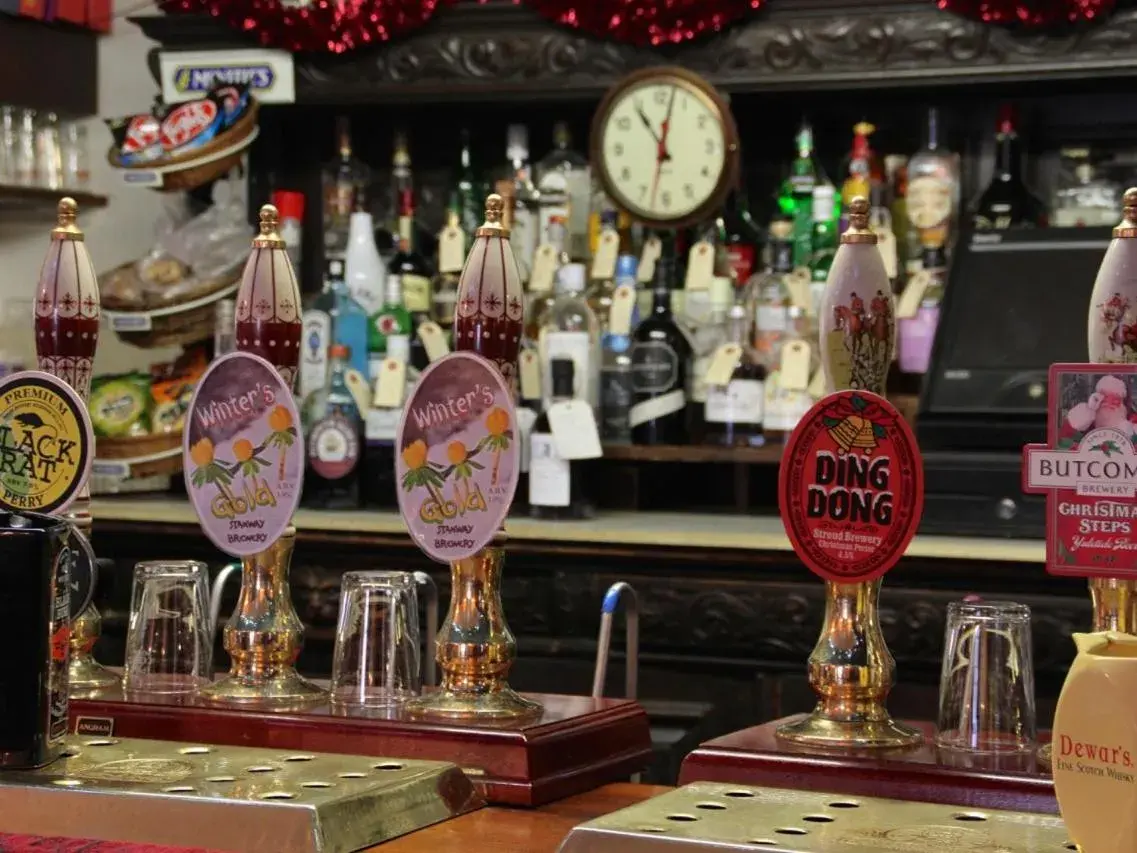 Lounge or bar in Crown and Trumpet Inn Lounge or bar in Crown and Trumpet Inn