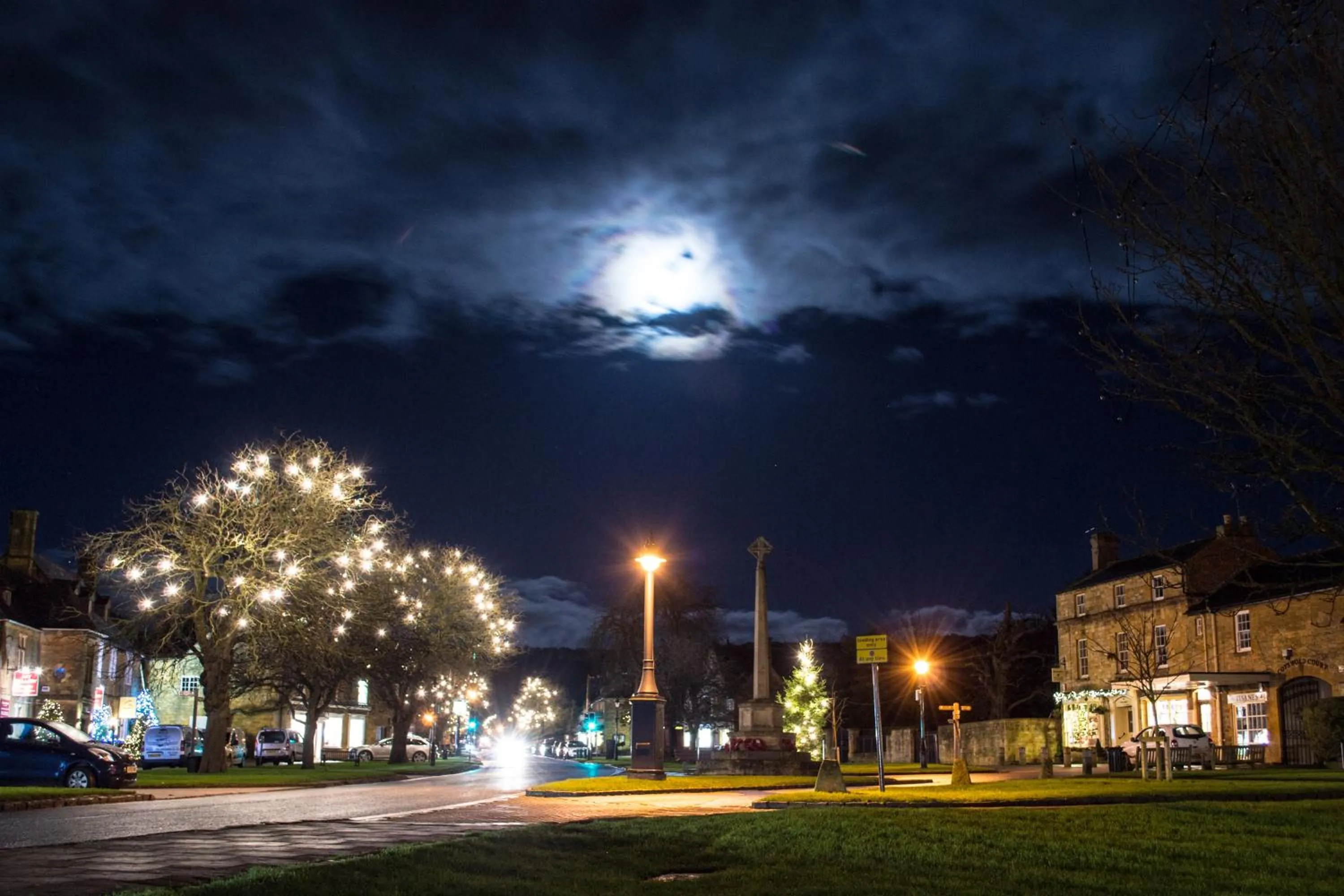 Neighbourhood in Crown and Trumpet Inn