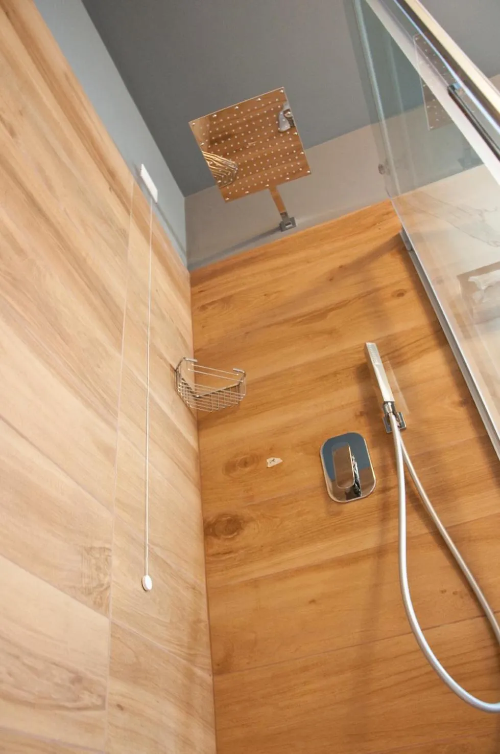 Shower in Ambruosi Village Resort & SPA