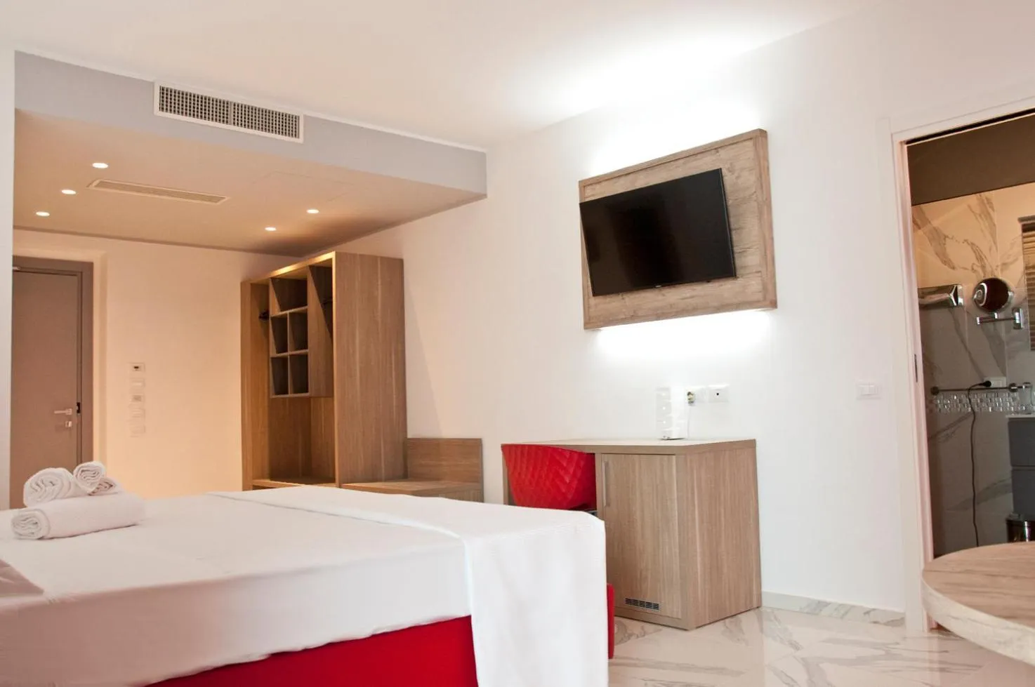 Photo of the whole room, Bed in Ambruosi Village Resort & SPA