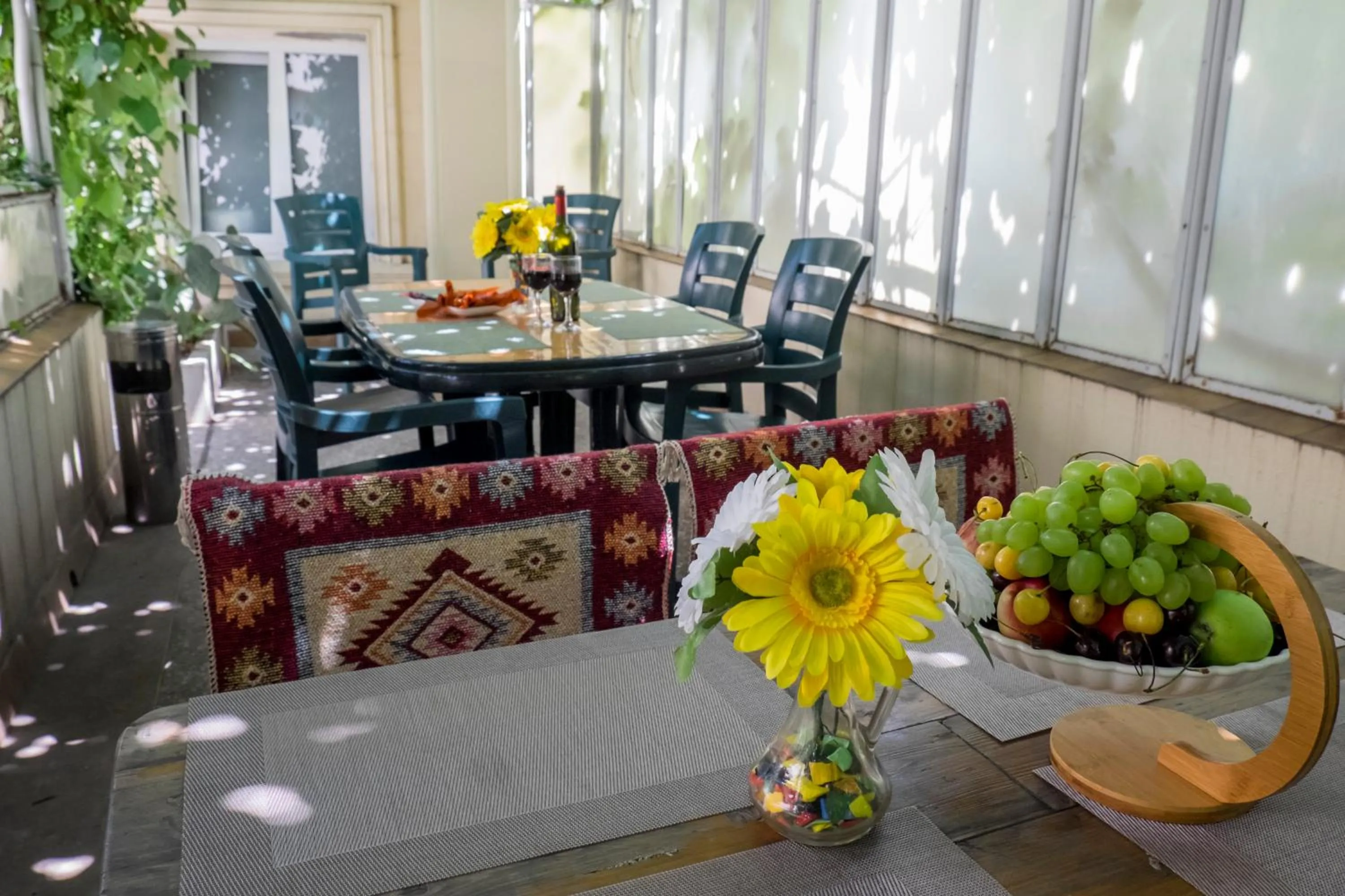Garden, Dining Area in Georgian House