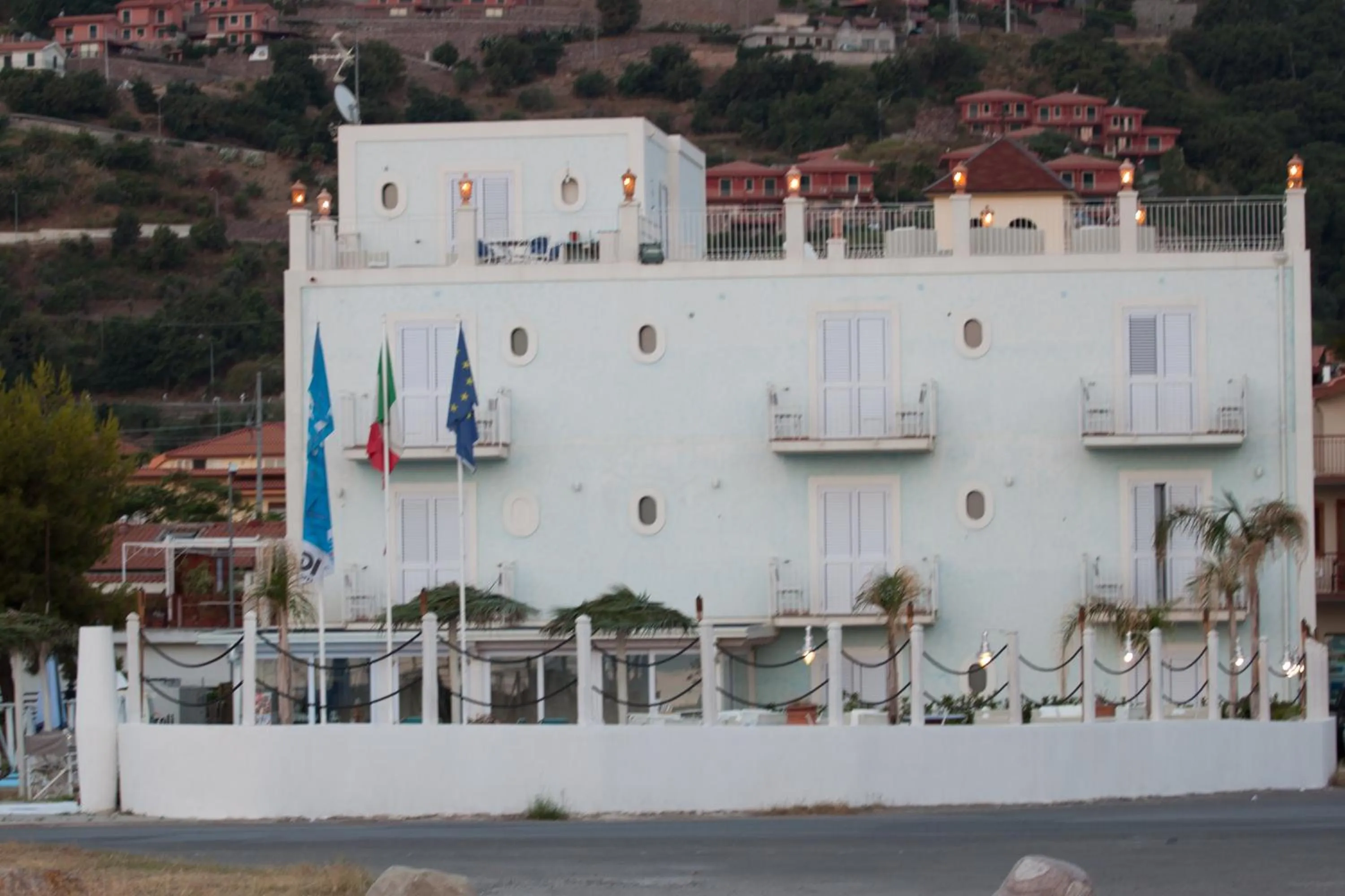 Facade/entrance in Yachting Club Mare