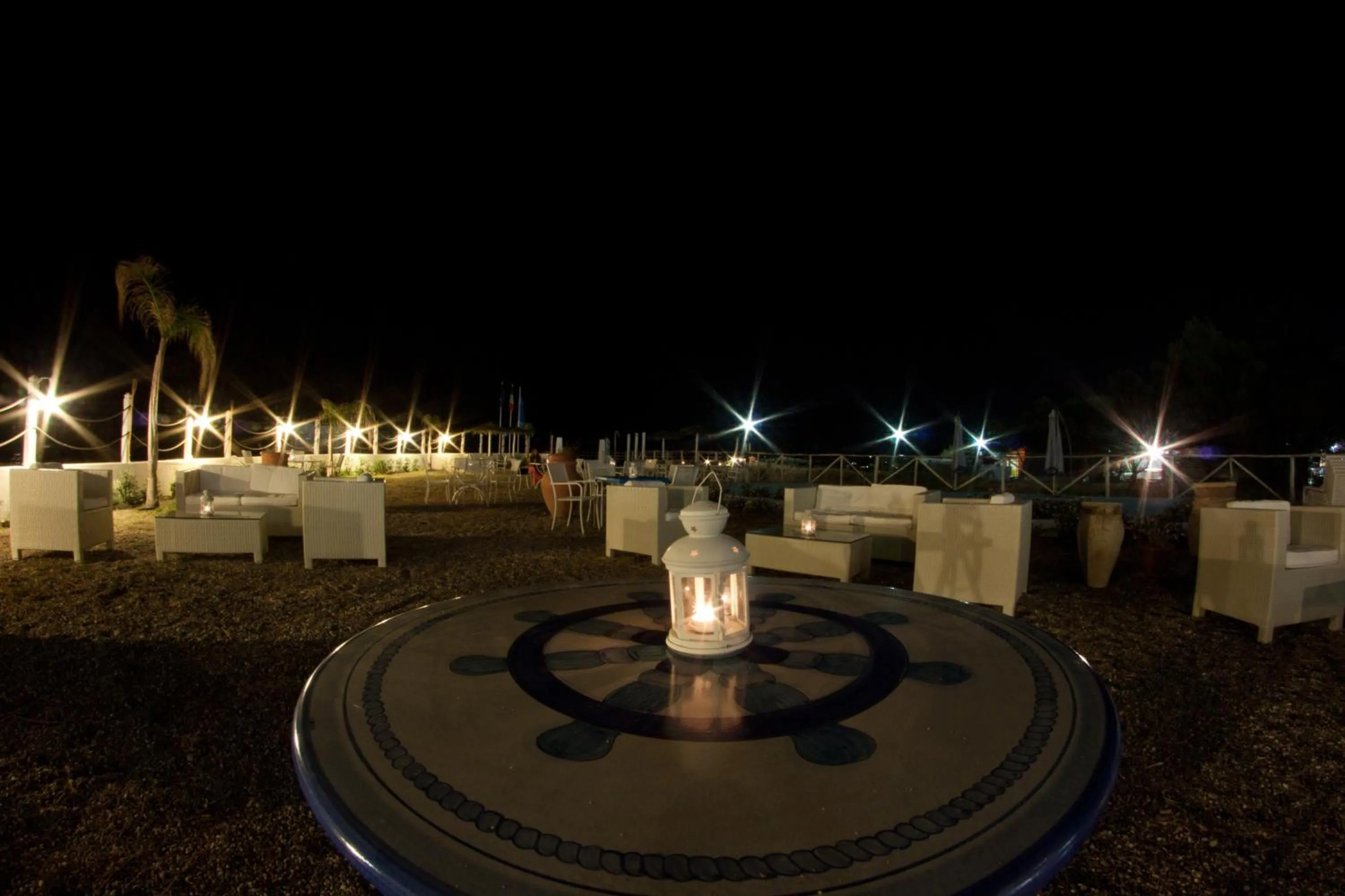 Facade/entrance in Yachting Club Mare