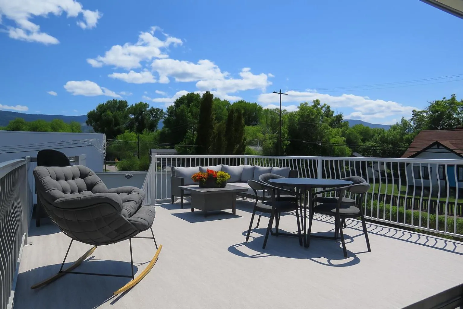 BBQ facilities in Okanagan Lakefront Resort