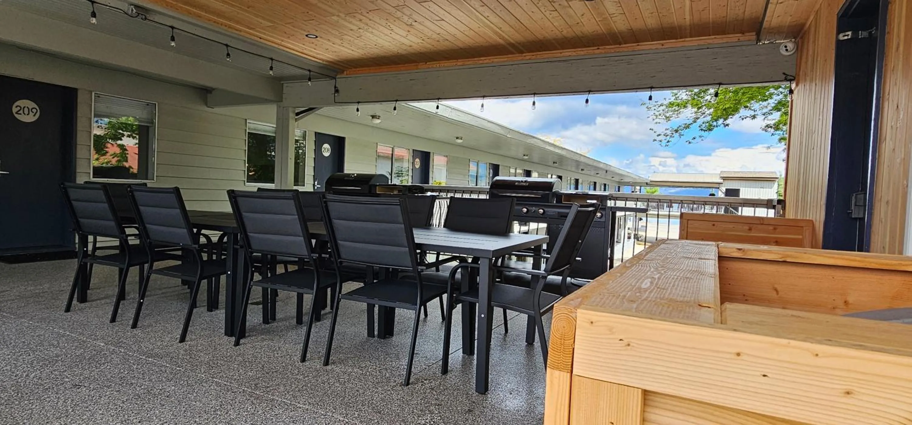 Natural landscape in Okanagan Lakefront Resort