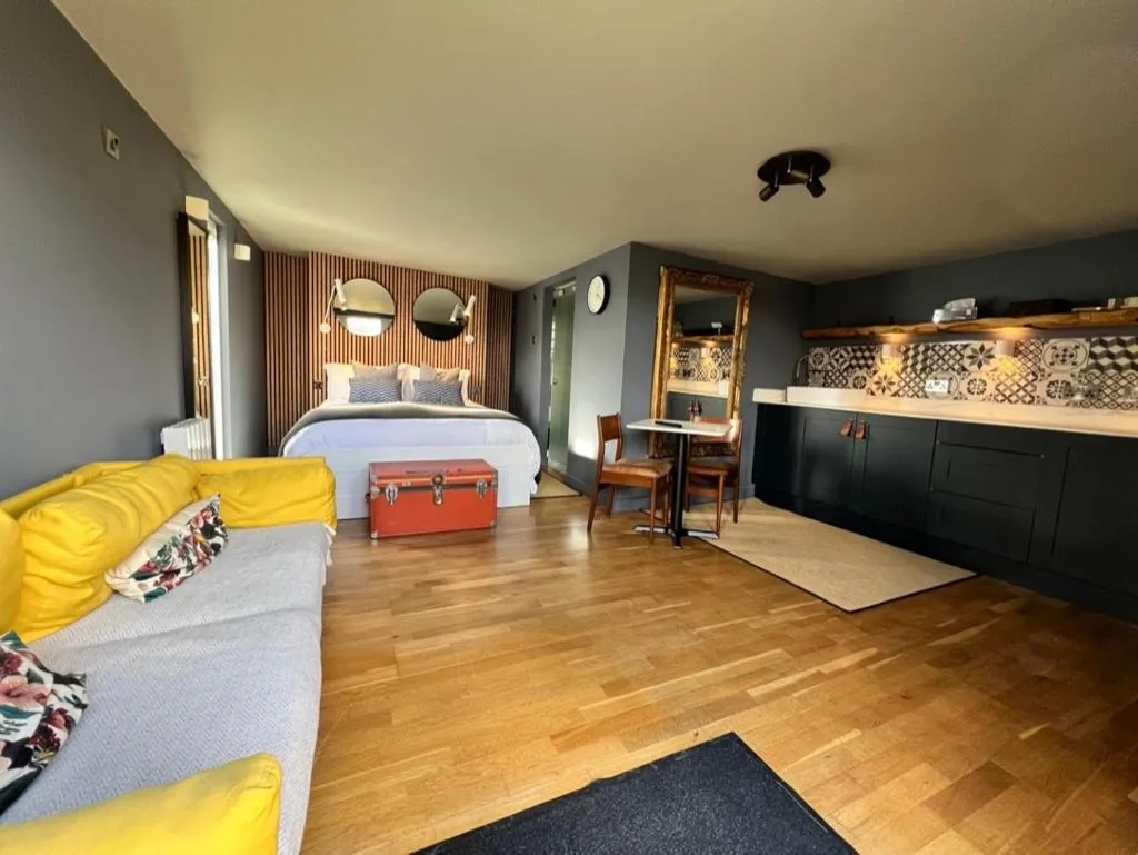 Bed in Rockmount Rooms & Apartment