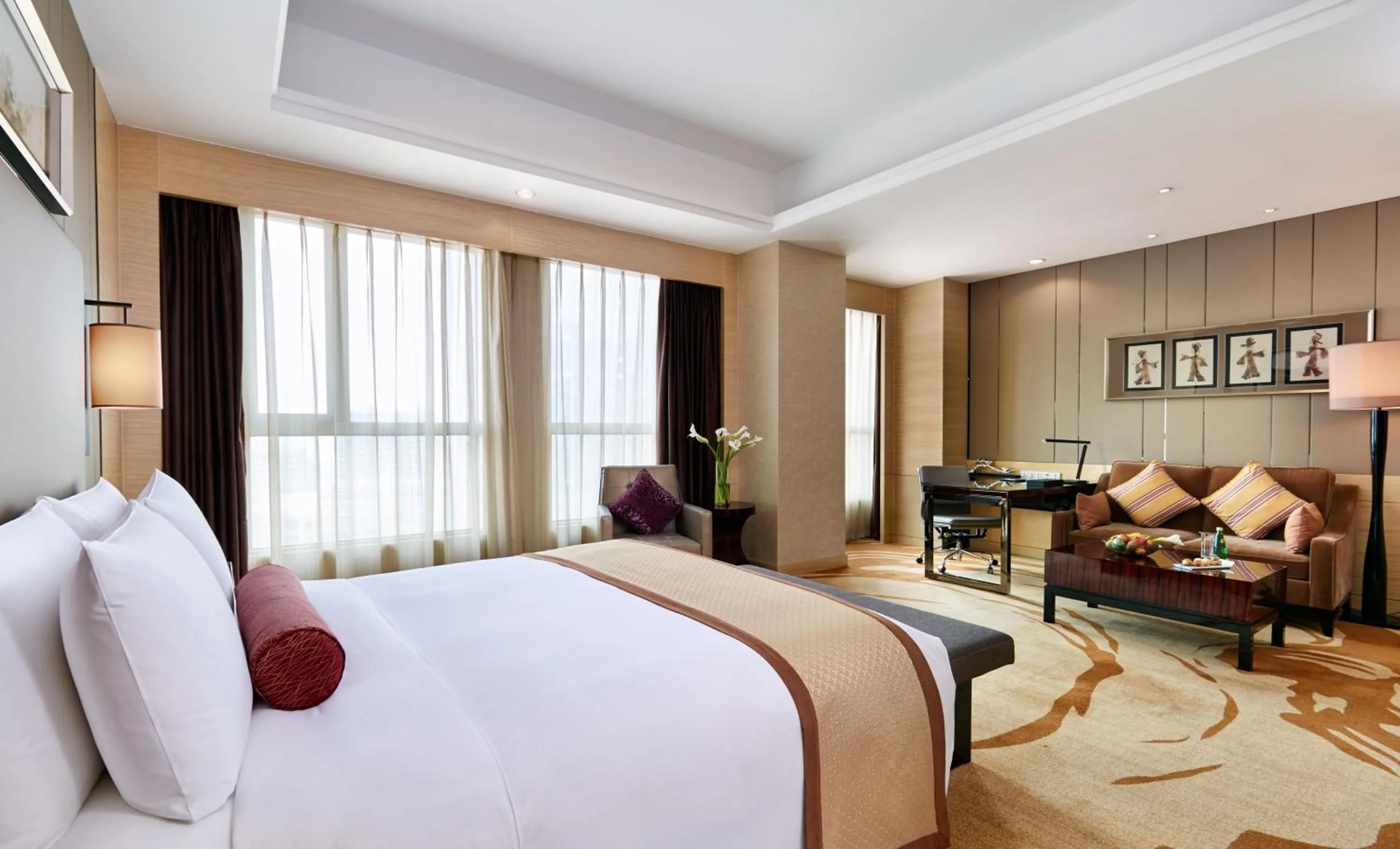 Photo of the whole room, Bed in InterContinental Tangshan by IHG