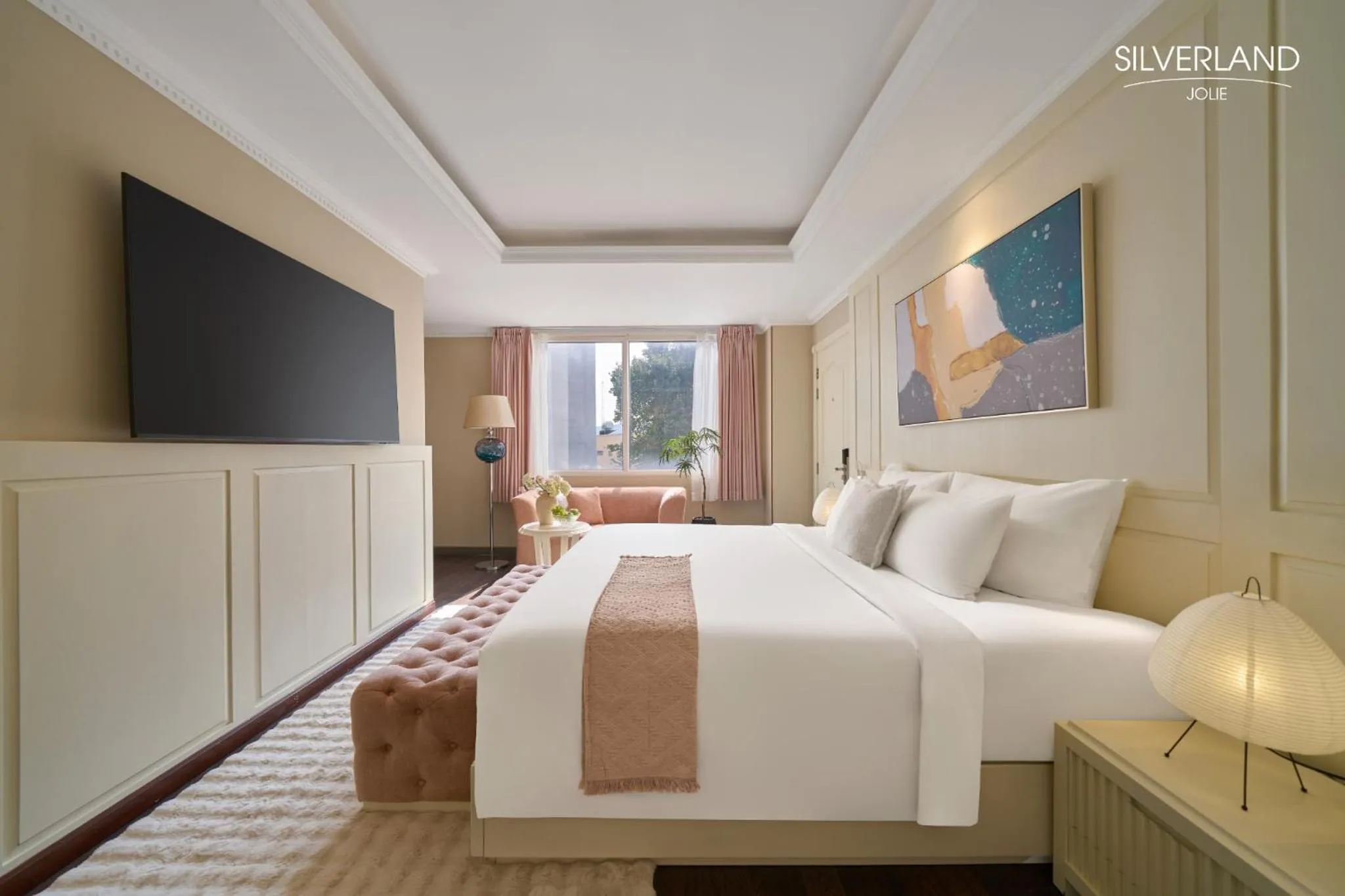 View (from property/room), Bed in Silverland Jolie Hotel