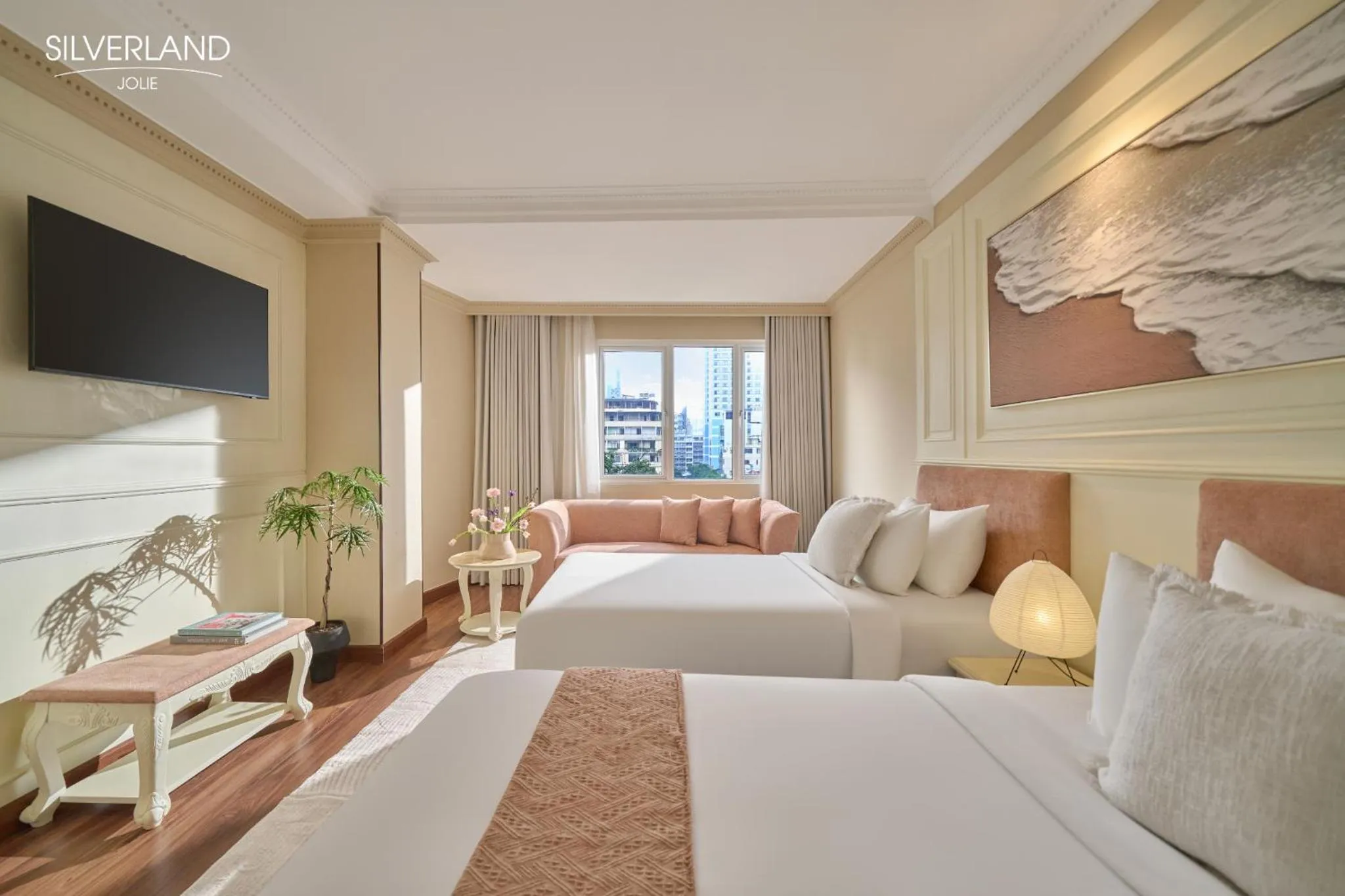 View (from property/room), Bed in Silverland Jolie Hotel