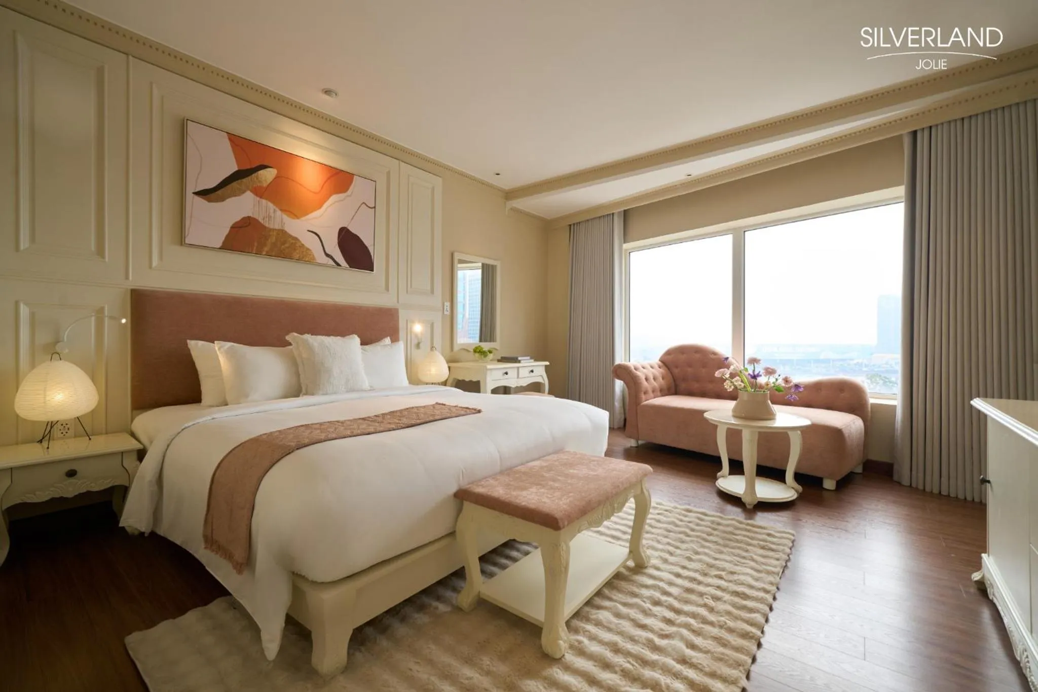 View (from property/room), Bed in Silverland Jolie Hotel