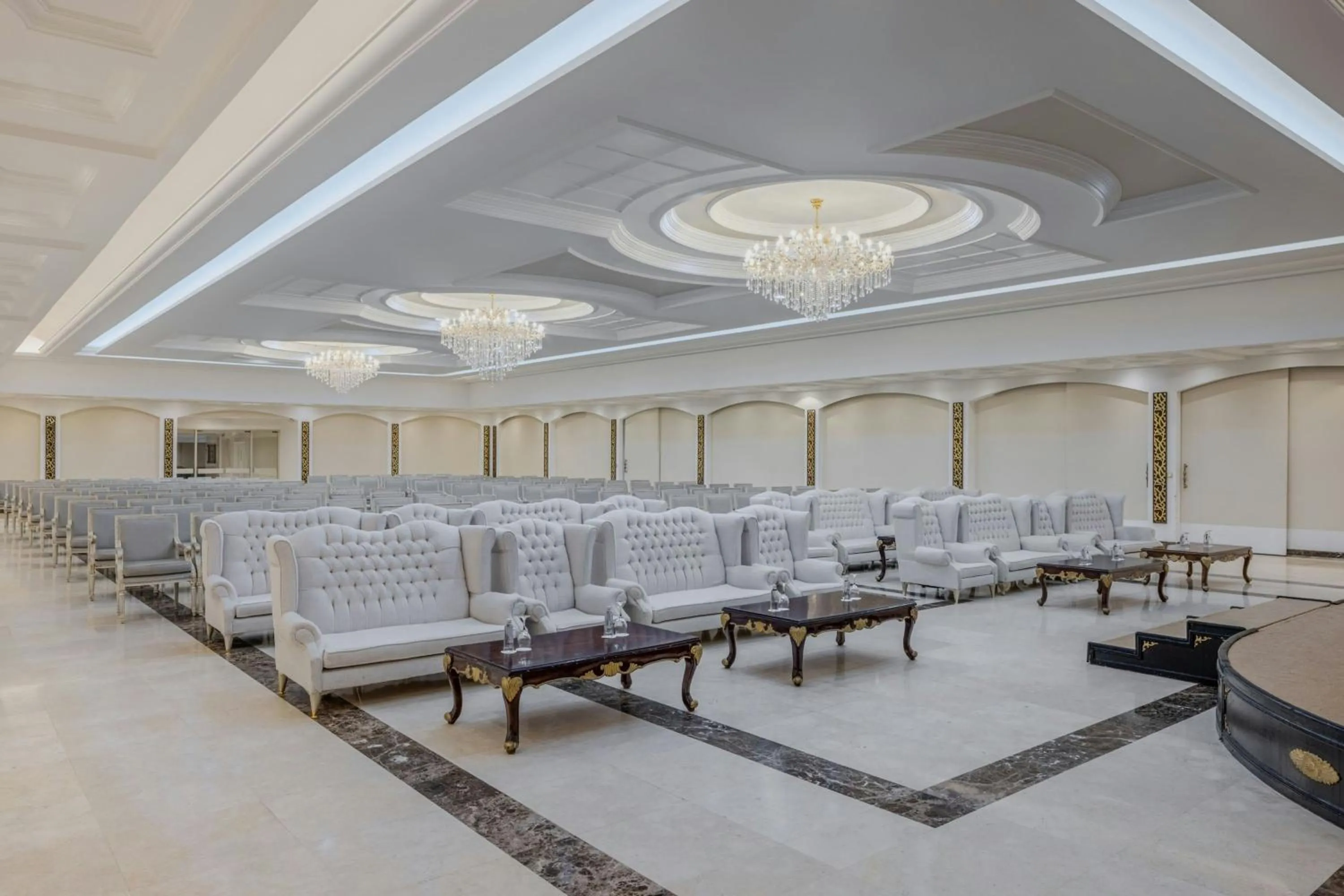 Meeting/conference room in Le Meridien Medina