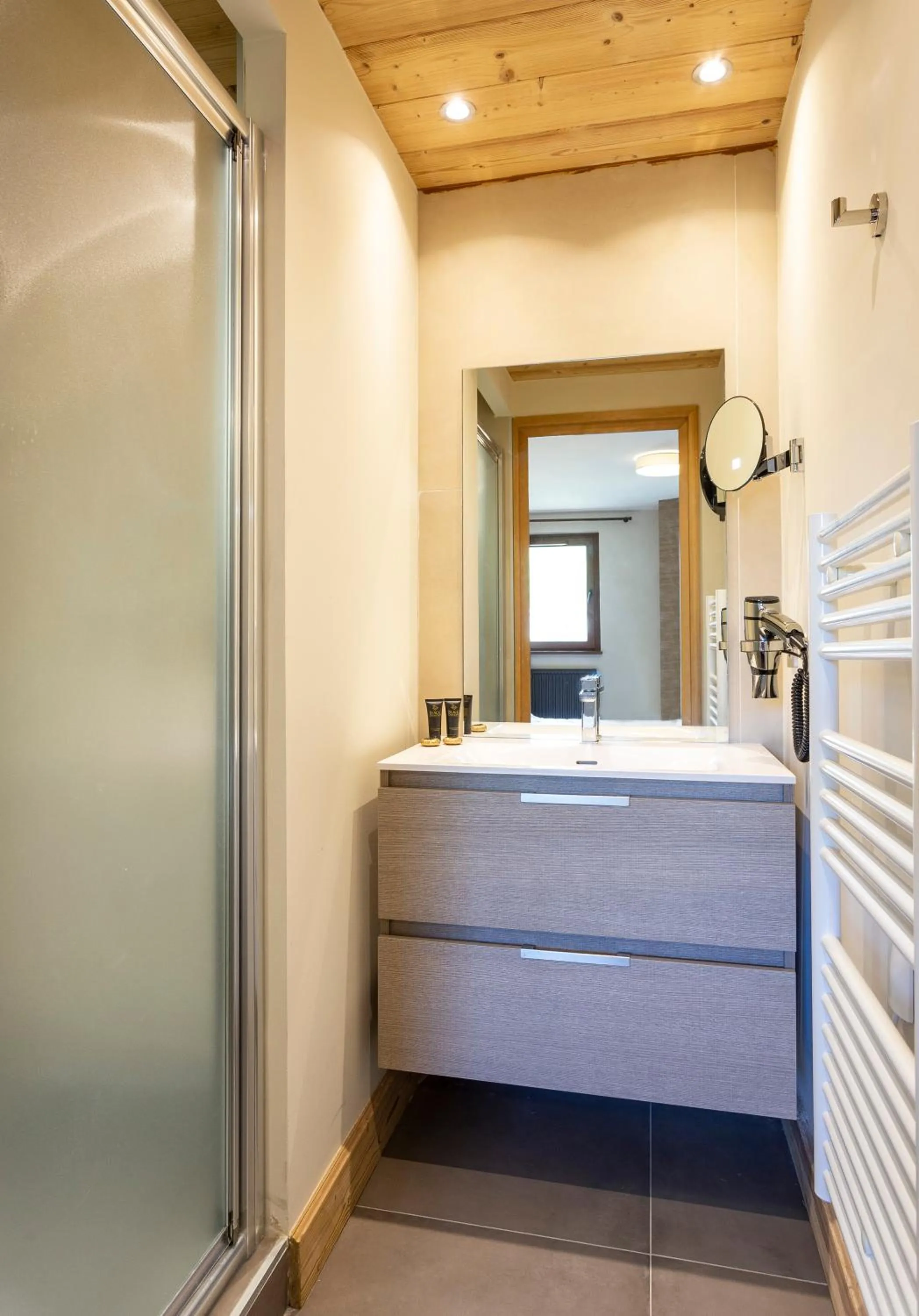 Shower in Résidence Daria-I Nor by les Etincelles