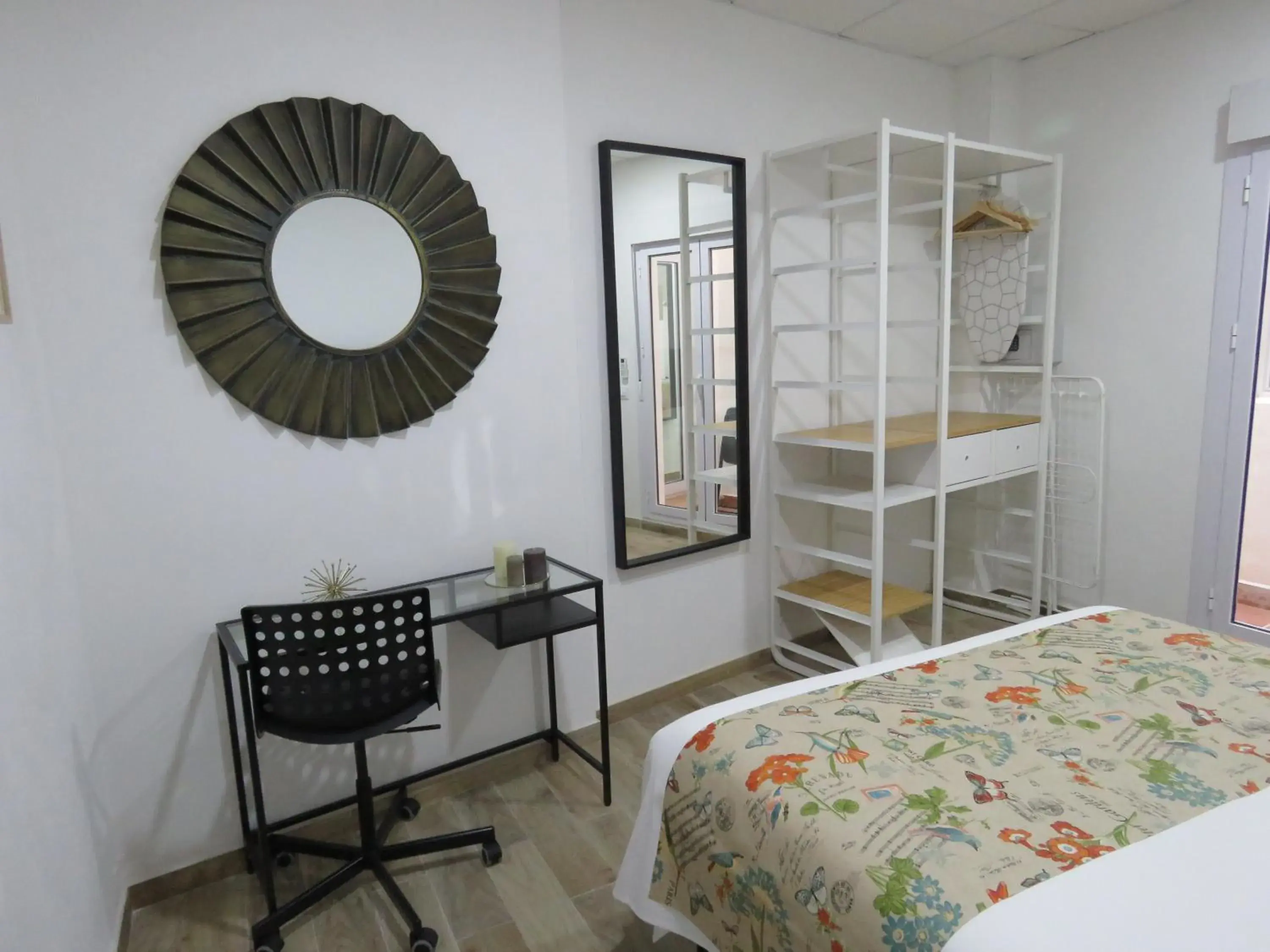 Photo of the whole room, Bed in Living Sevilla Apartments Hércules Photo of the whole room, Bed in Living Sevilla Apartments Hércules