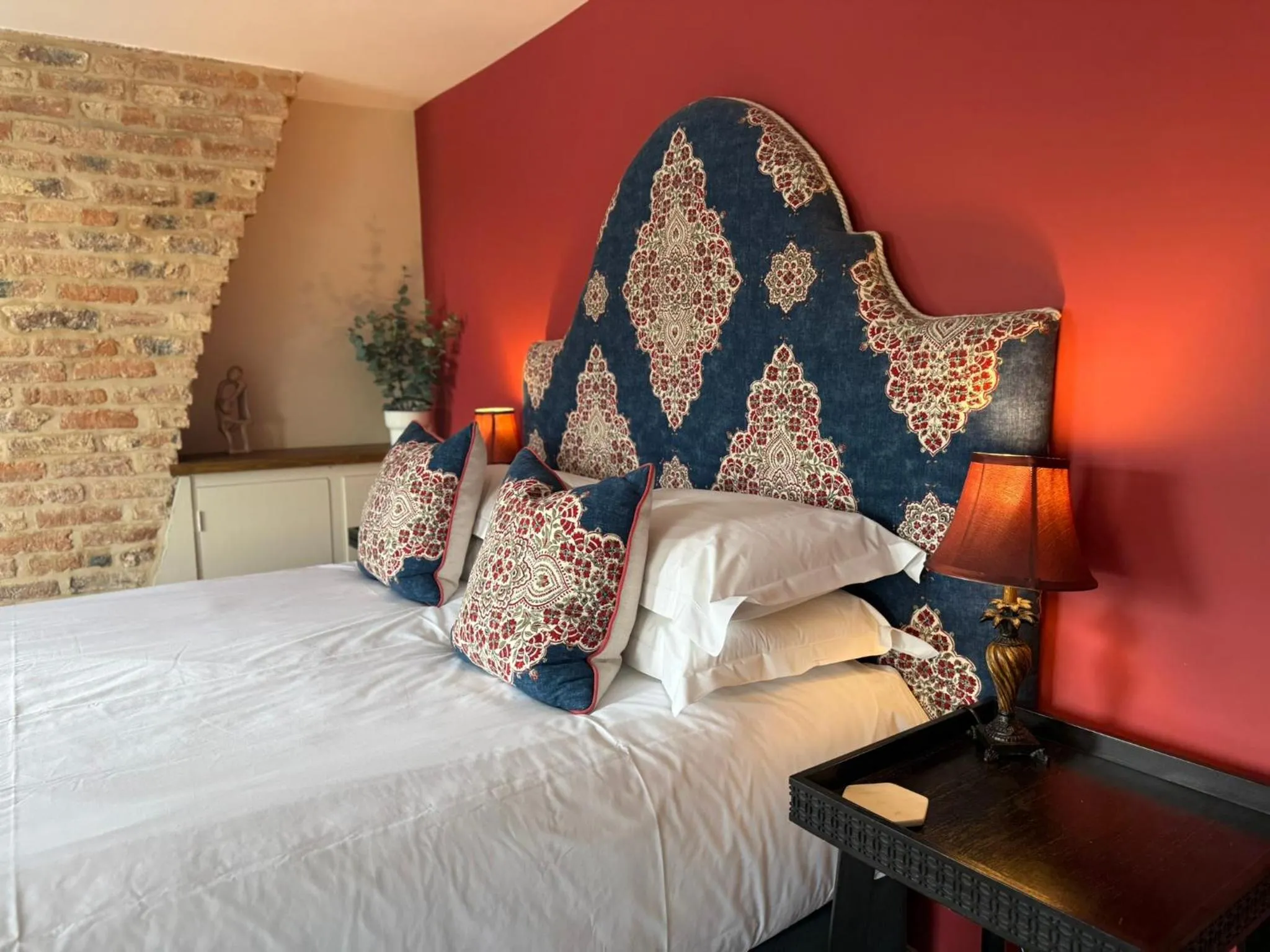 Bedroom, Bed in The George Hotel Easingwold