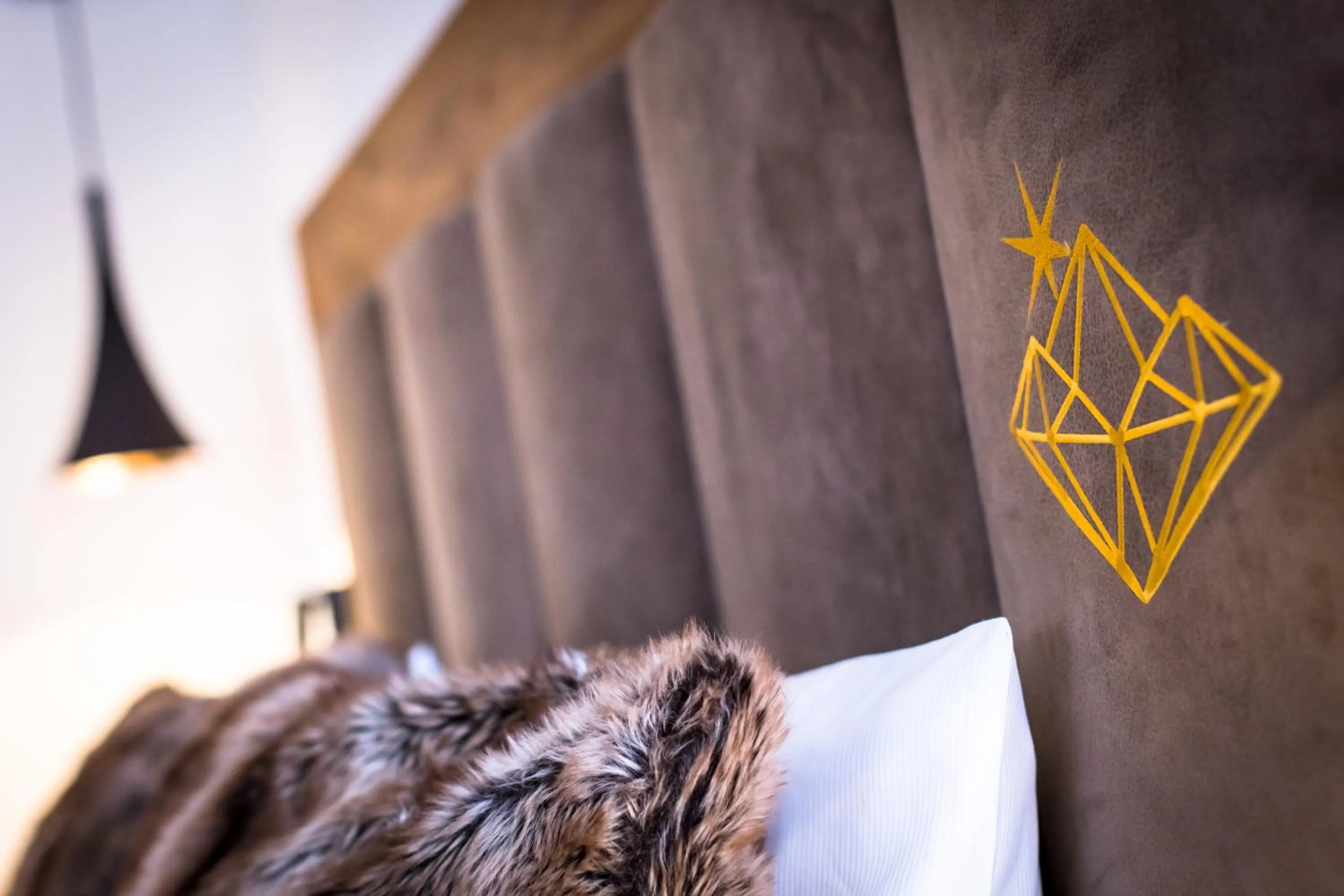 Property logo or sign in Hôtel Daria-I Nor by Les Etincelles