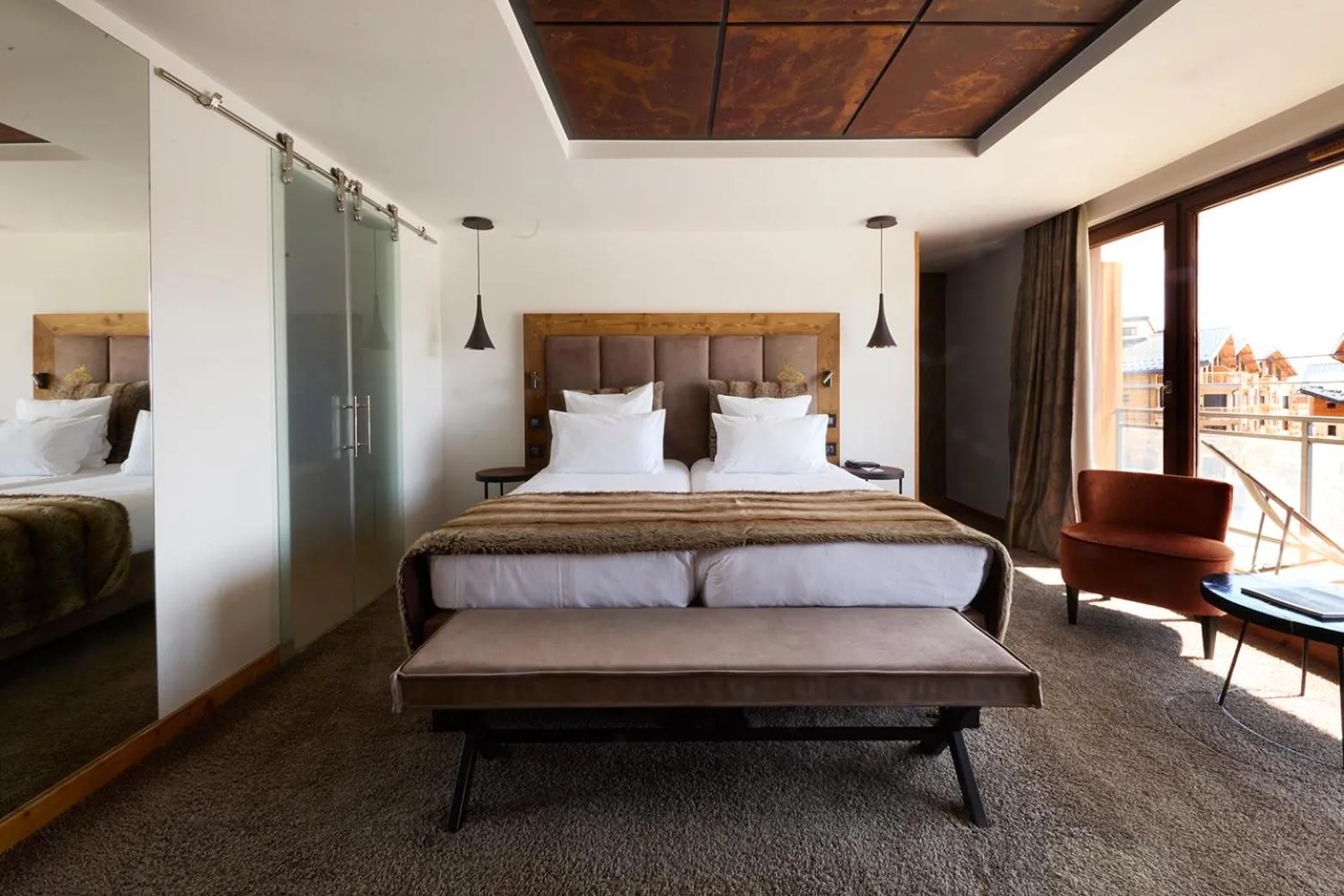 Photo of the whole room, Bed in Hôtel Daria-I Nor by Les Etincelles