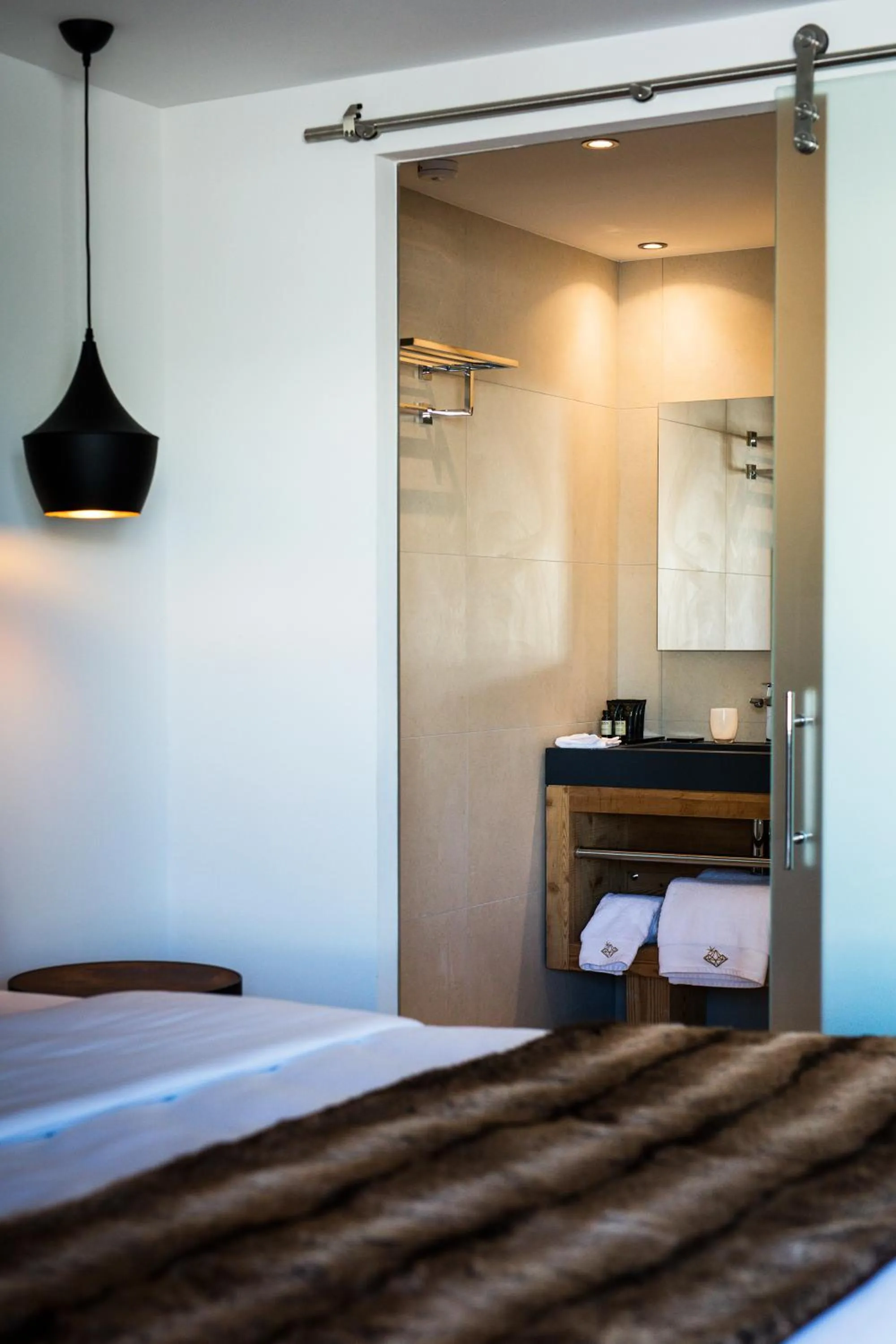 Bed in Hôtel Daria-I Nor by Les Etincelles