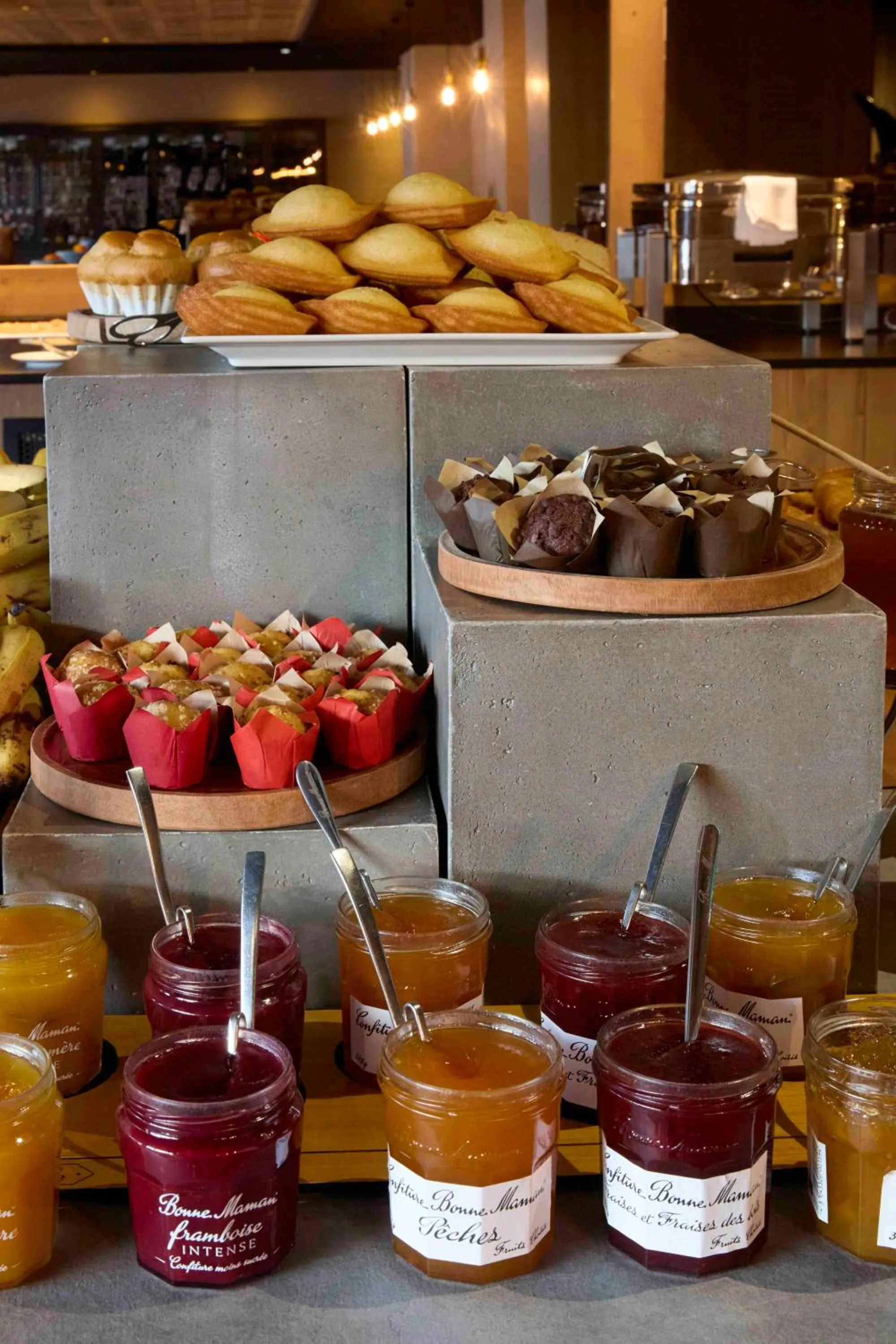 Buffet breakfast in Hôtel Daria-I Nor by Les Etincelles