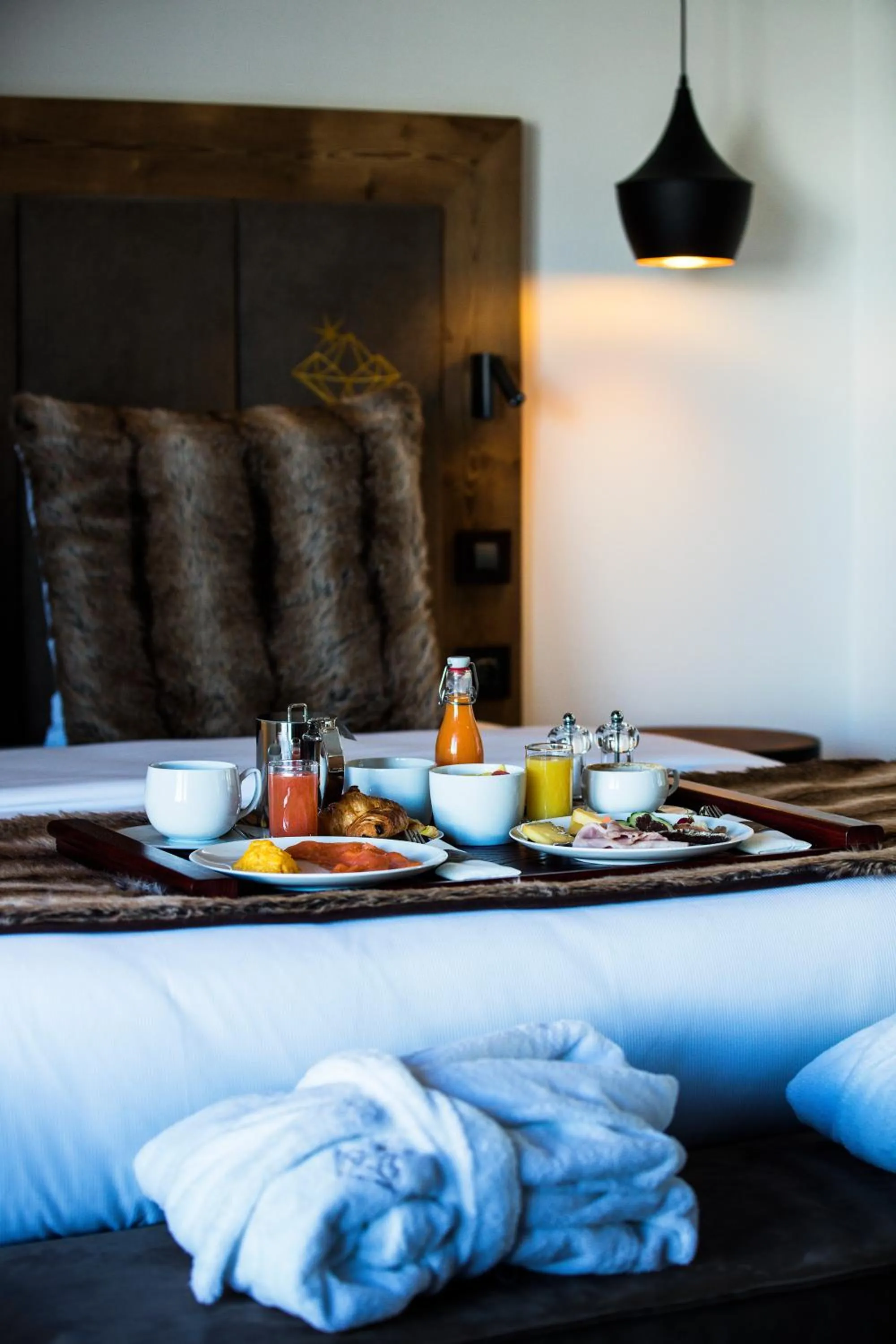 Bed in Hôtel Daria-I Nor by Les Etincelles