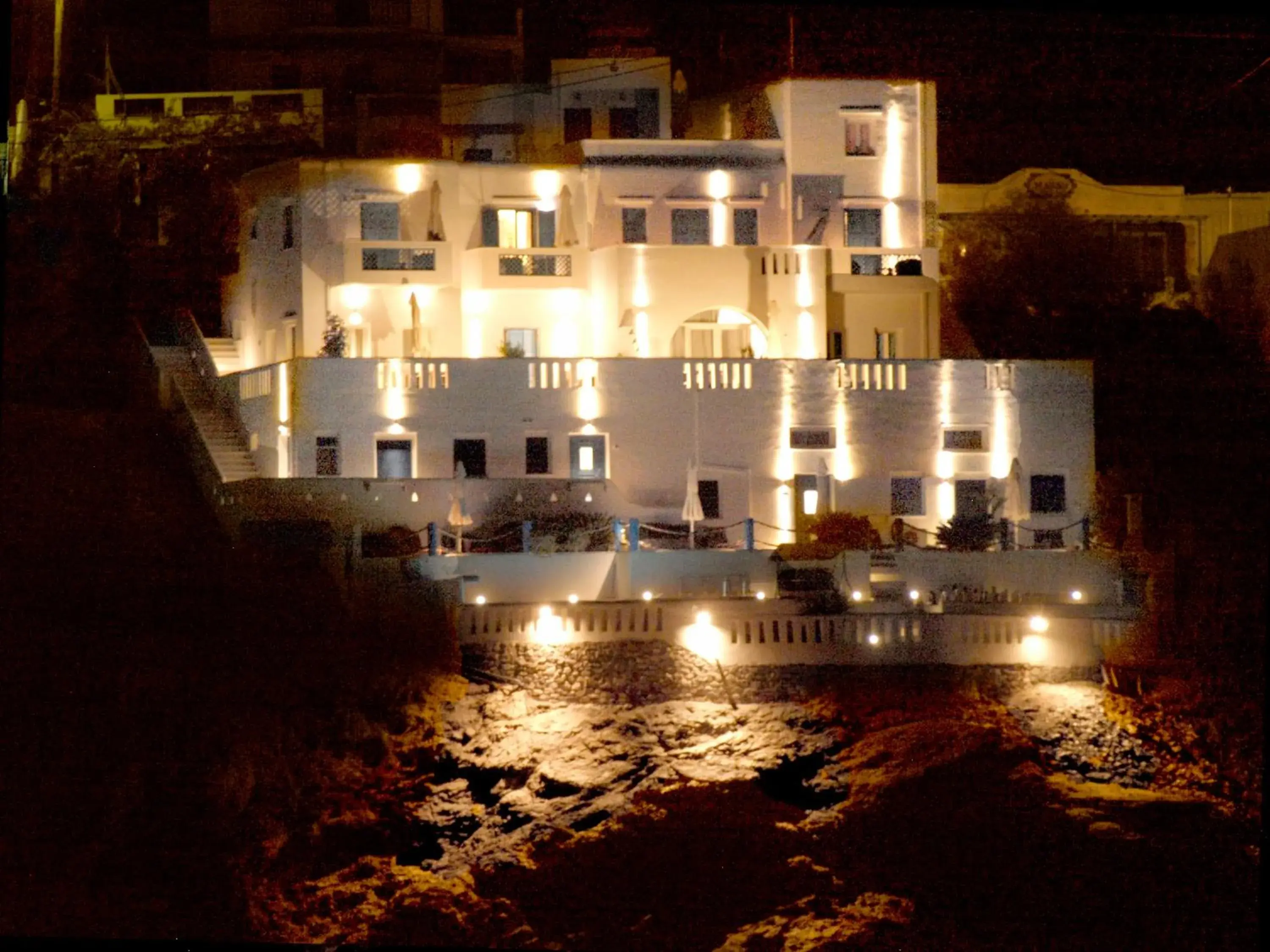 Two-Bedroom Apartment in Caldera Studios Two-Bedroom Apartment in Caldera Studios