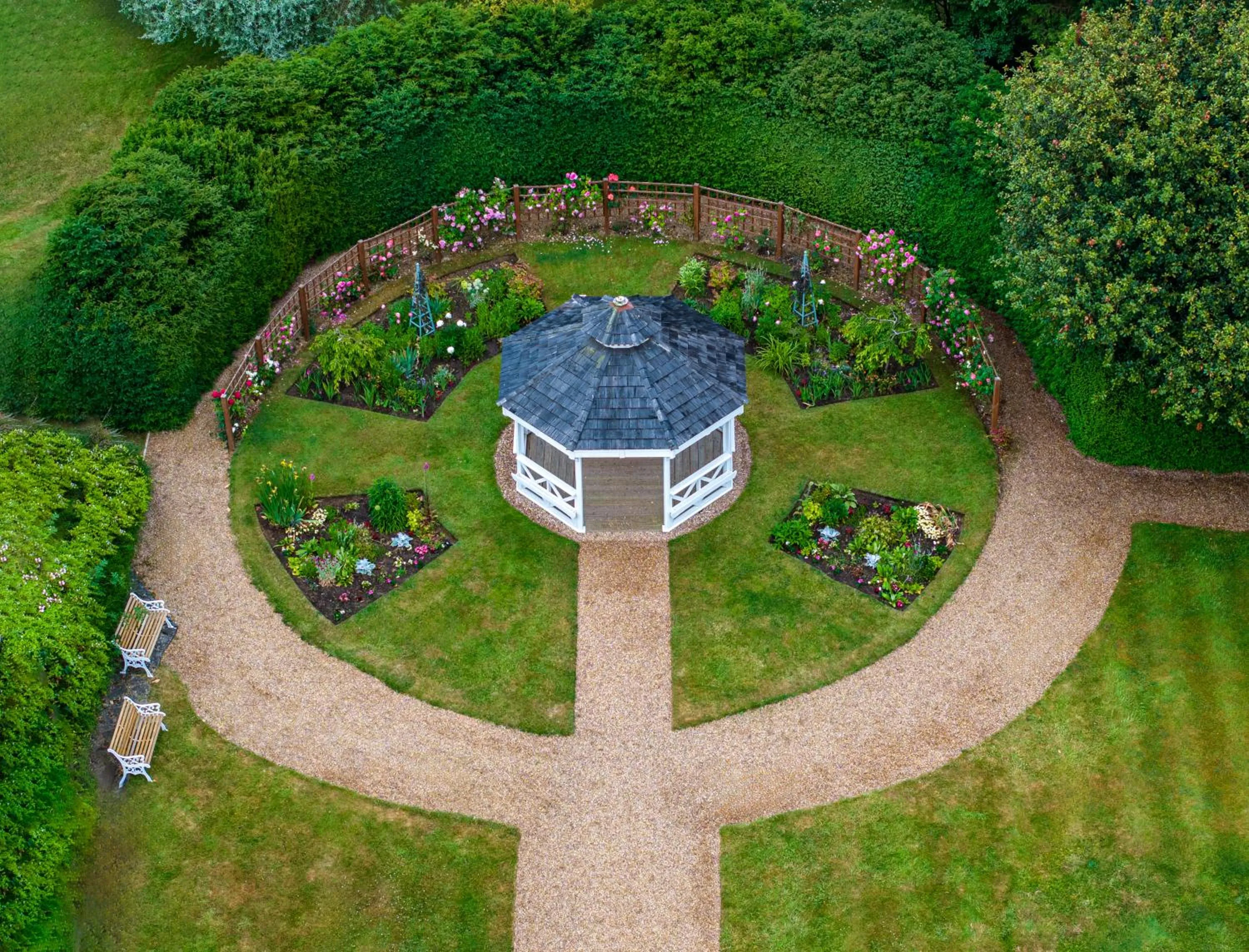 Property building in Hartsfield Manor