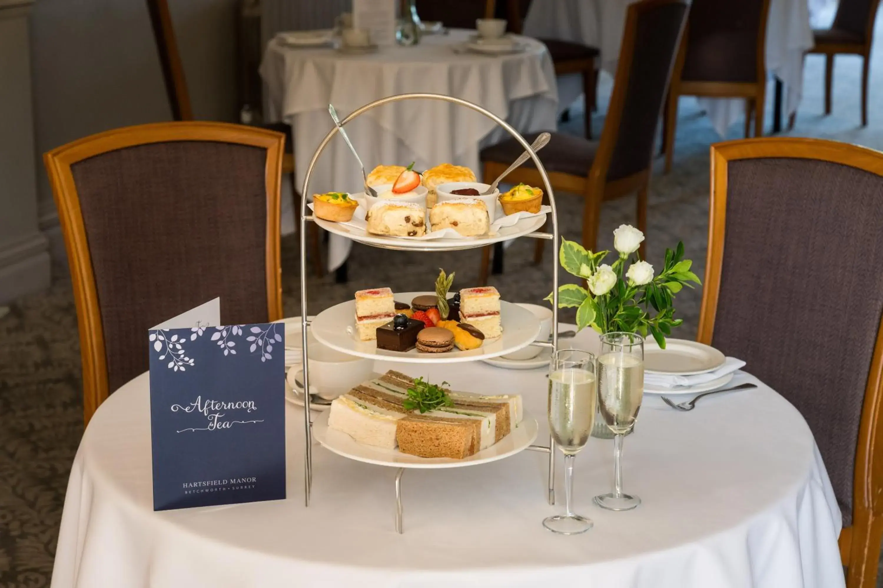 Food and drinks in Hartsfield Manor Food and drinks in Hartsfield Manor