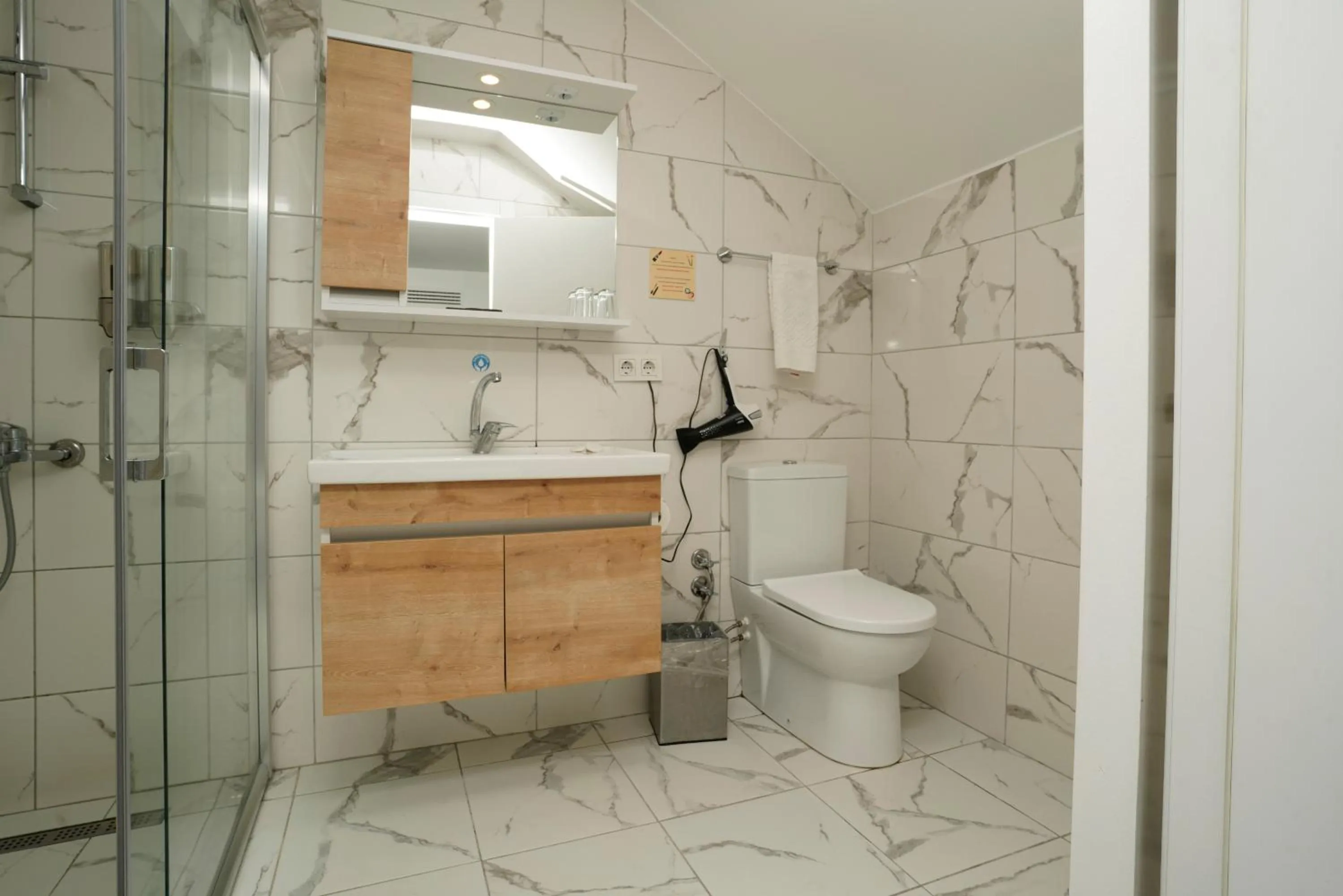 Shower in Faros Hotel Taksim-Special Category