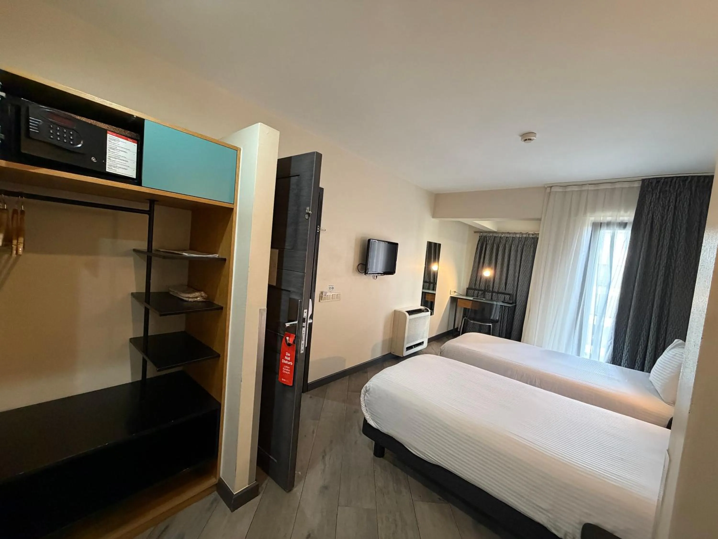safe, Bed in Faros Hotel Taksim-Special Category