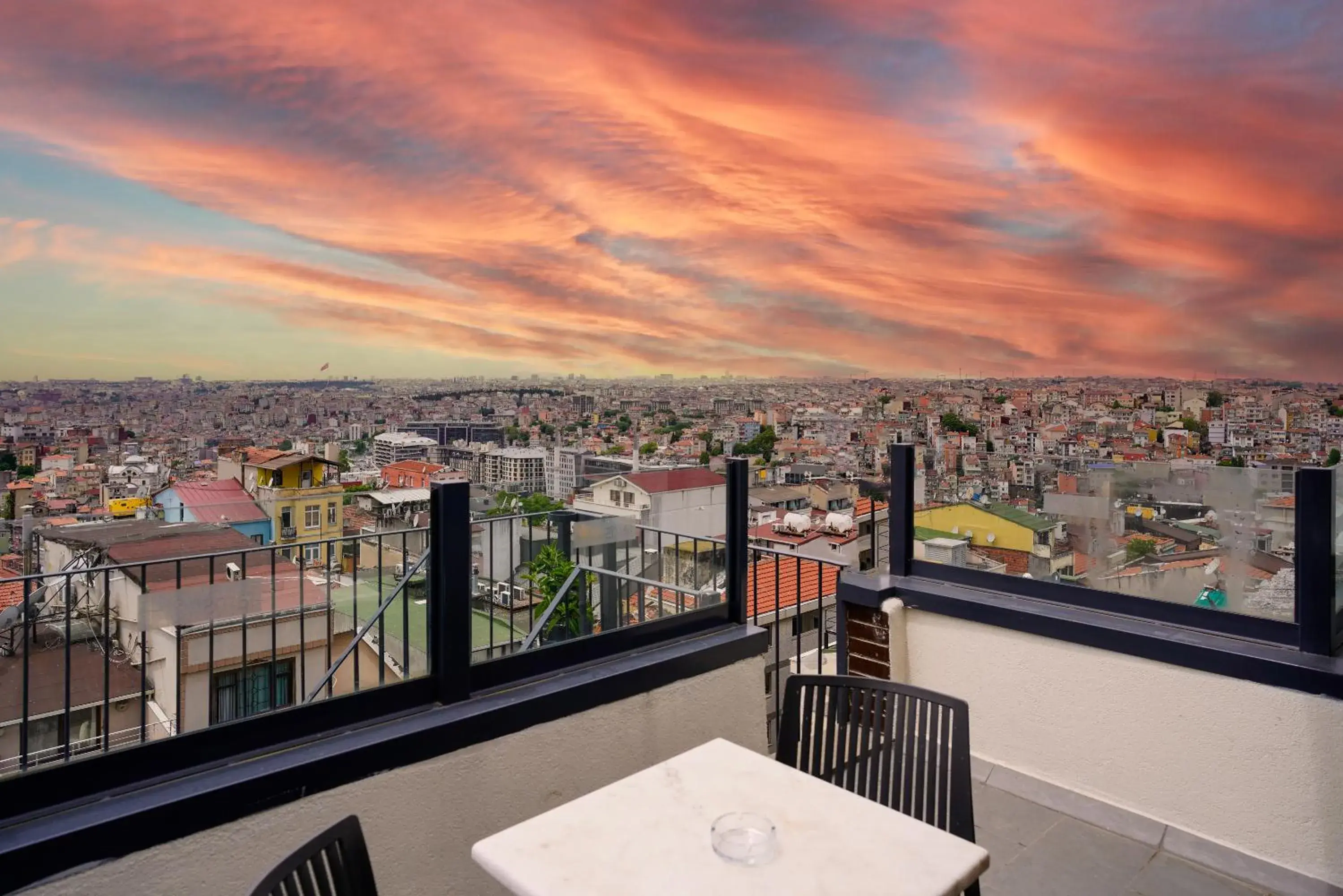 Junior Suite with City View in Faros Hotel Taksim-Special Category Junior Suite with City View in Faros Hotel Taksim-Special Category