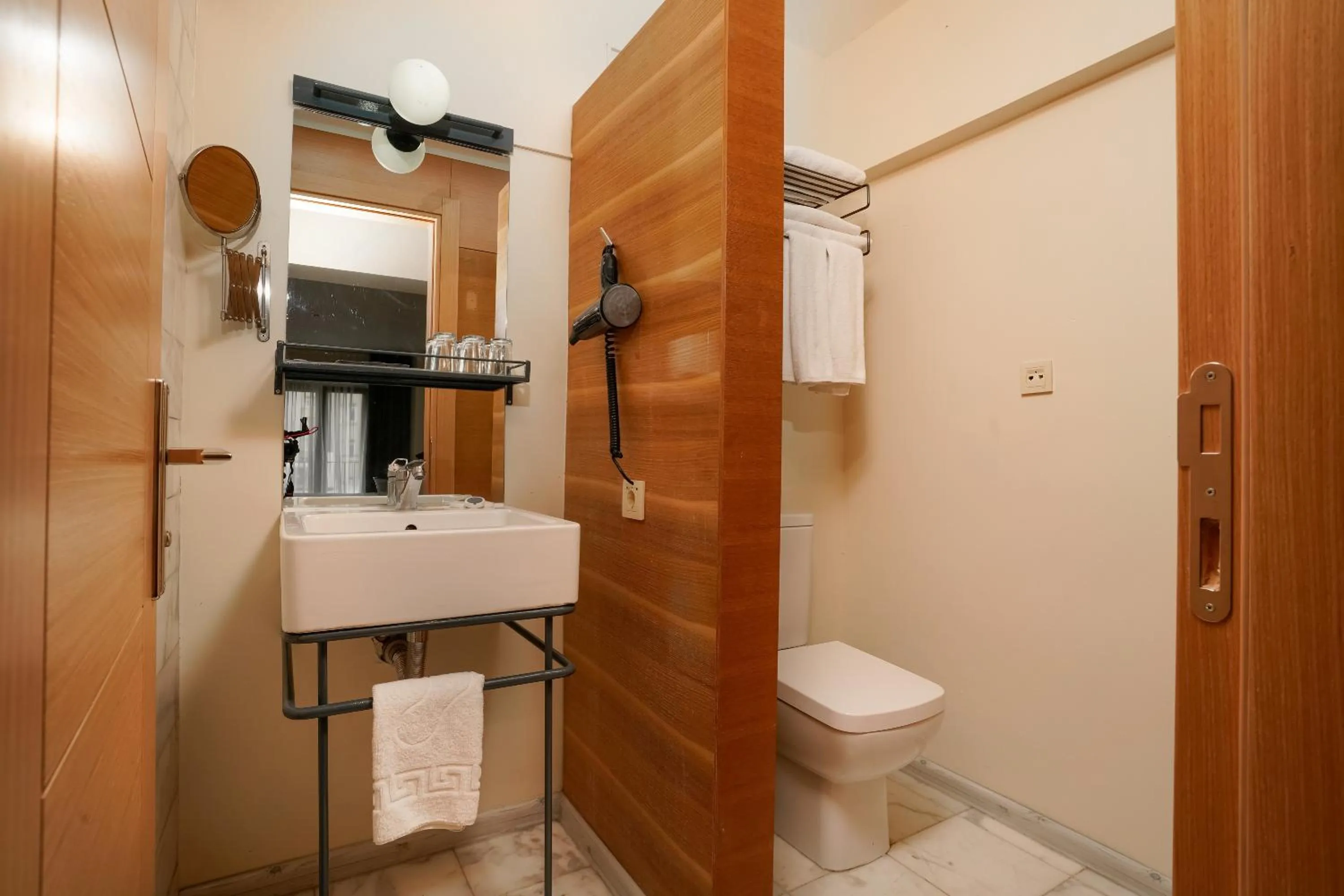 Shower in Faros Hotel Taksim-Special Category