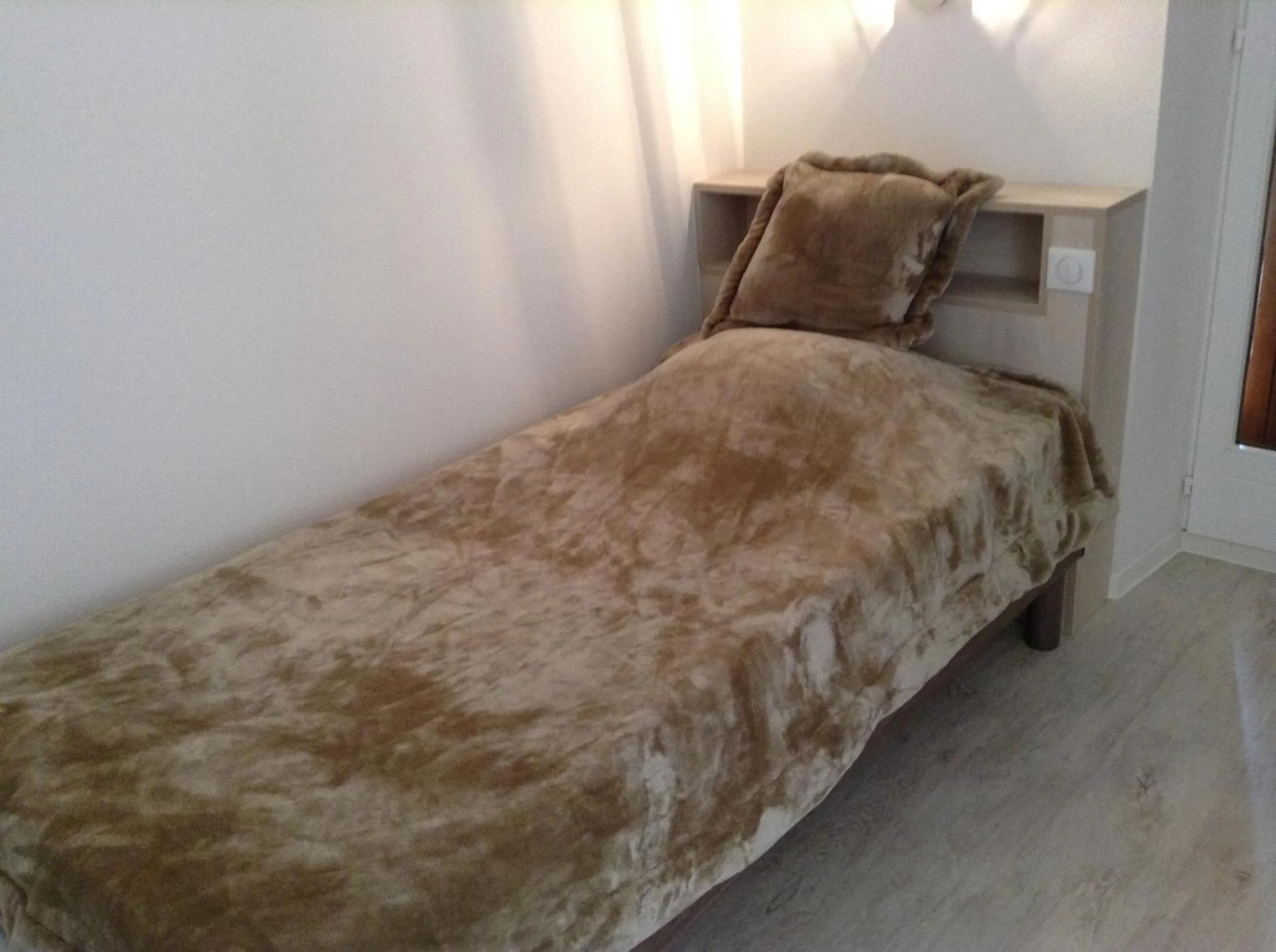 Bed in Hotel Restaurant A l'Ange