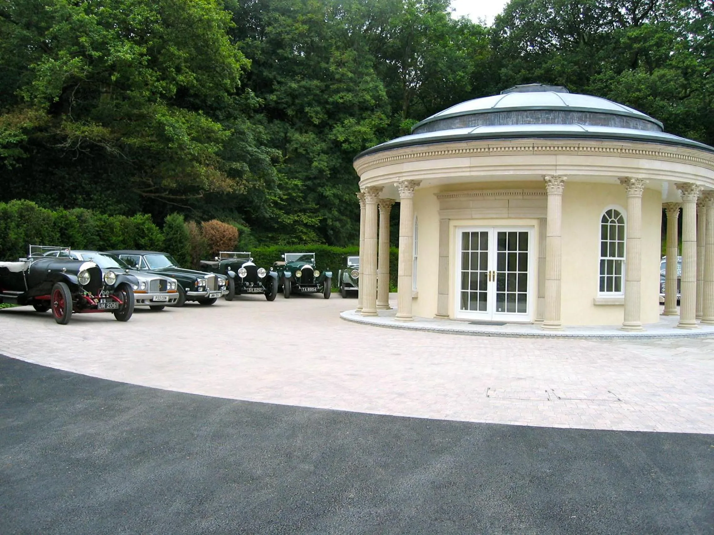 Facade/entrance in Newby Bridge Hotel