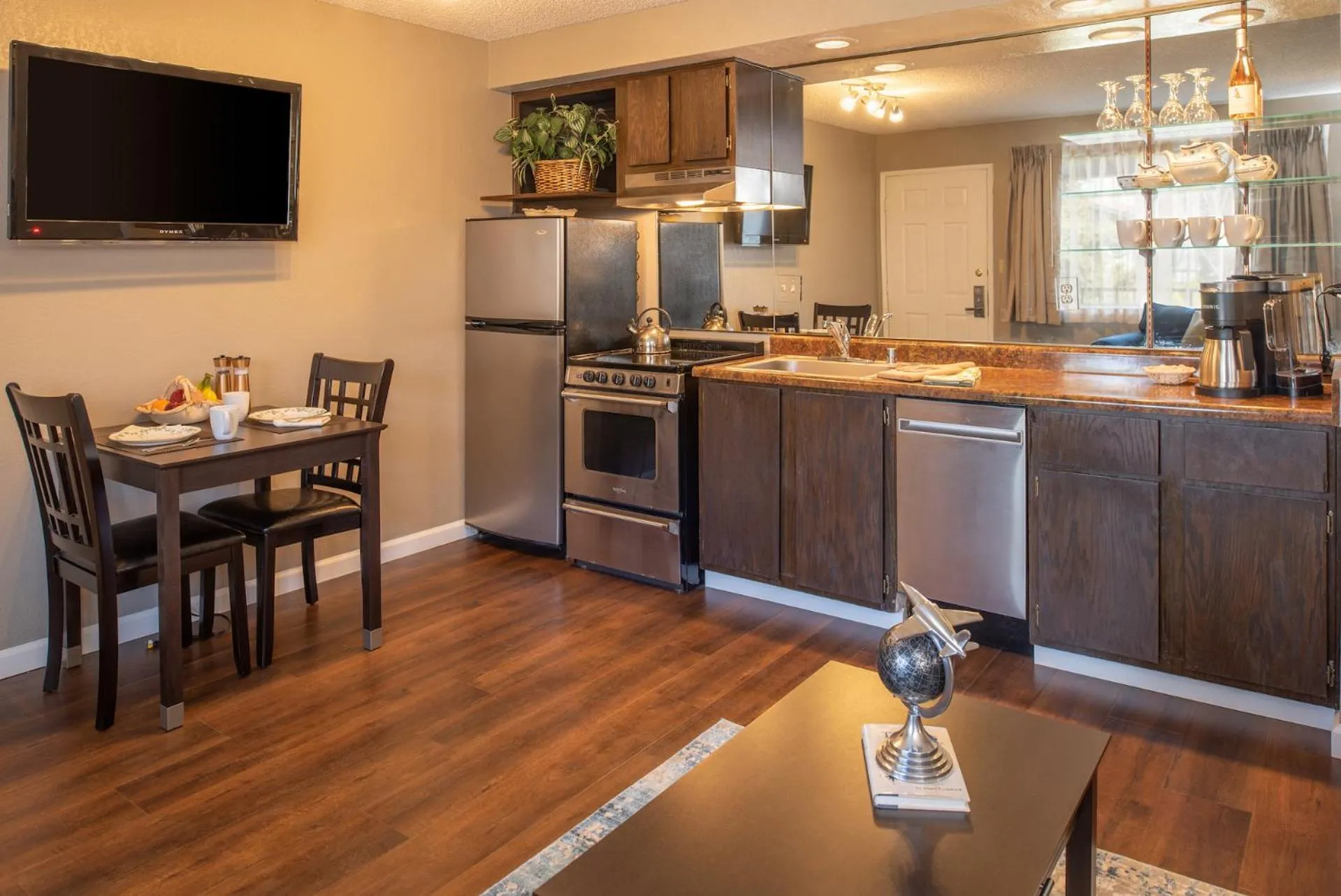 Kitchen or kitchenette in Thunderbird Resort Club