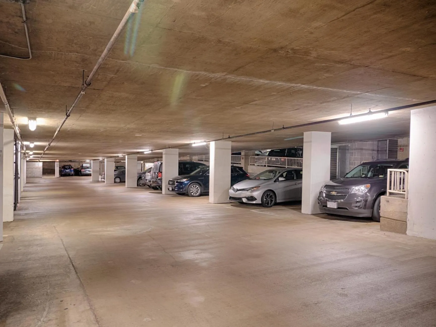 National at Ballston Place