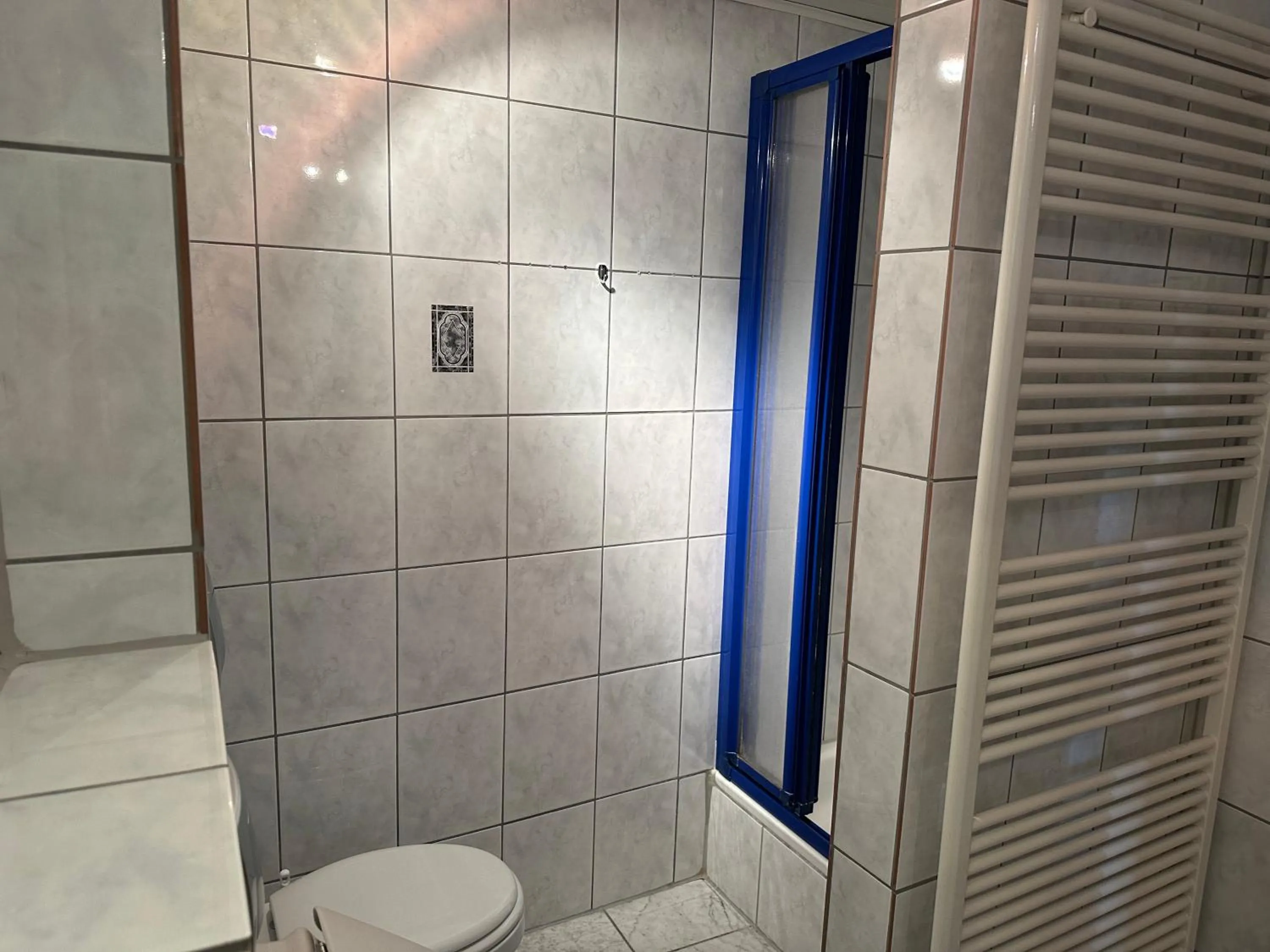 Bathroom in Hotel-Café-Burg Stahleck