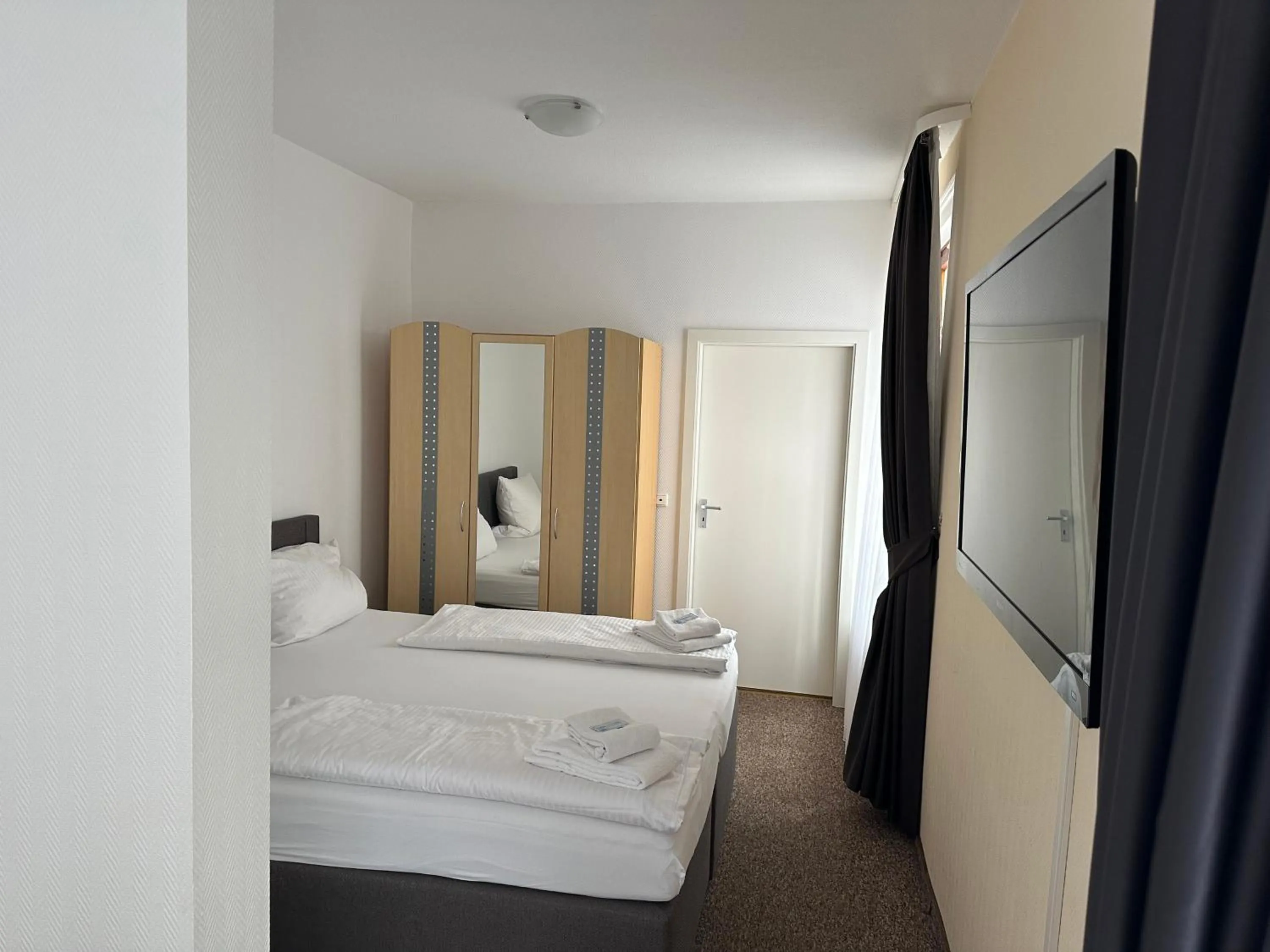 Photo of the whole room in Hotel-Café-Burg Stahleck