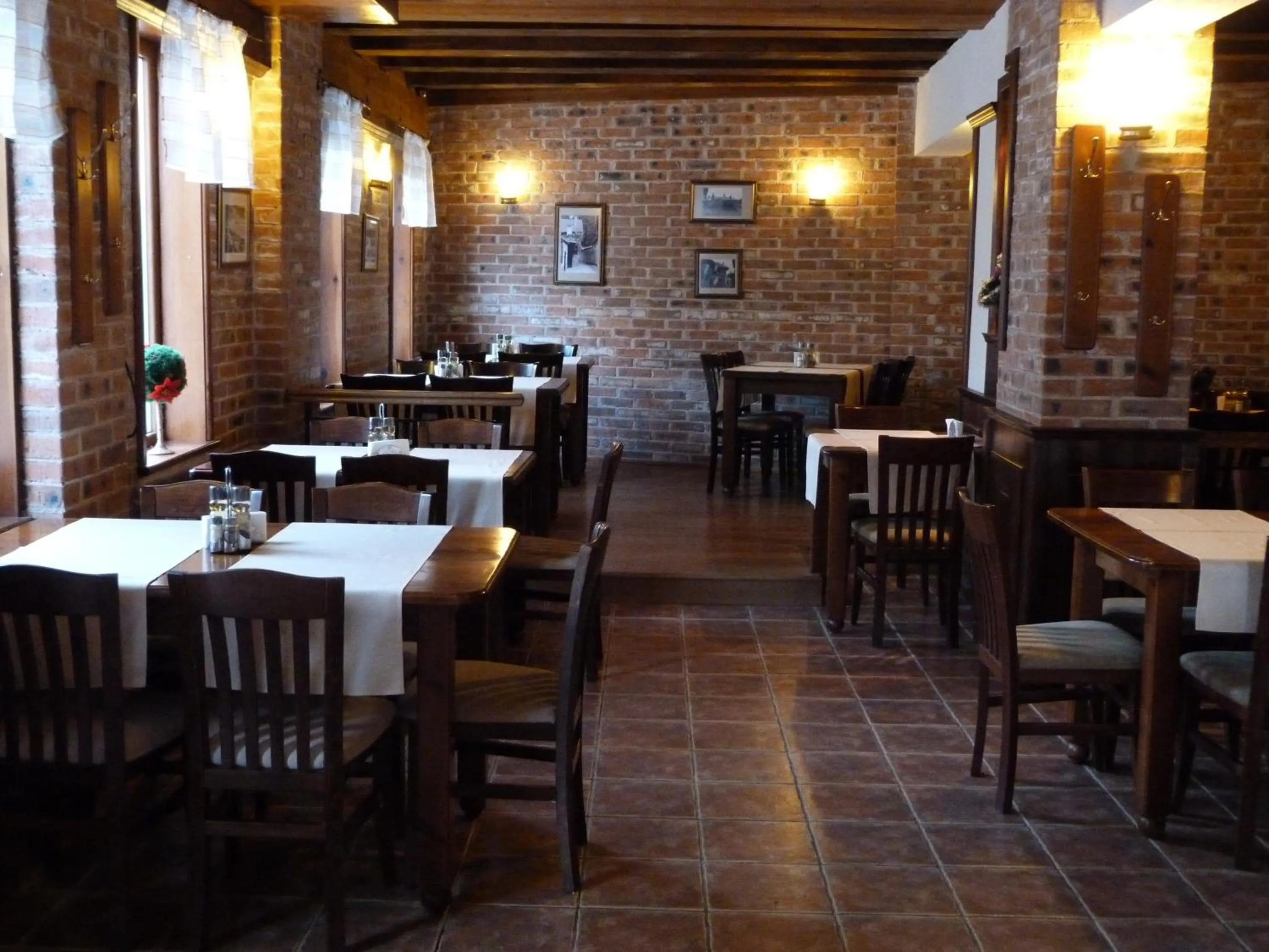 Restaurant/places to eat in Family Hotel Lazur