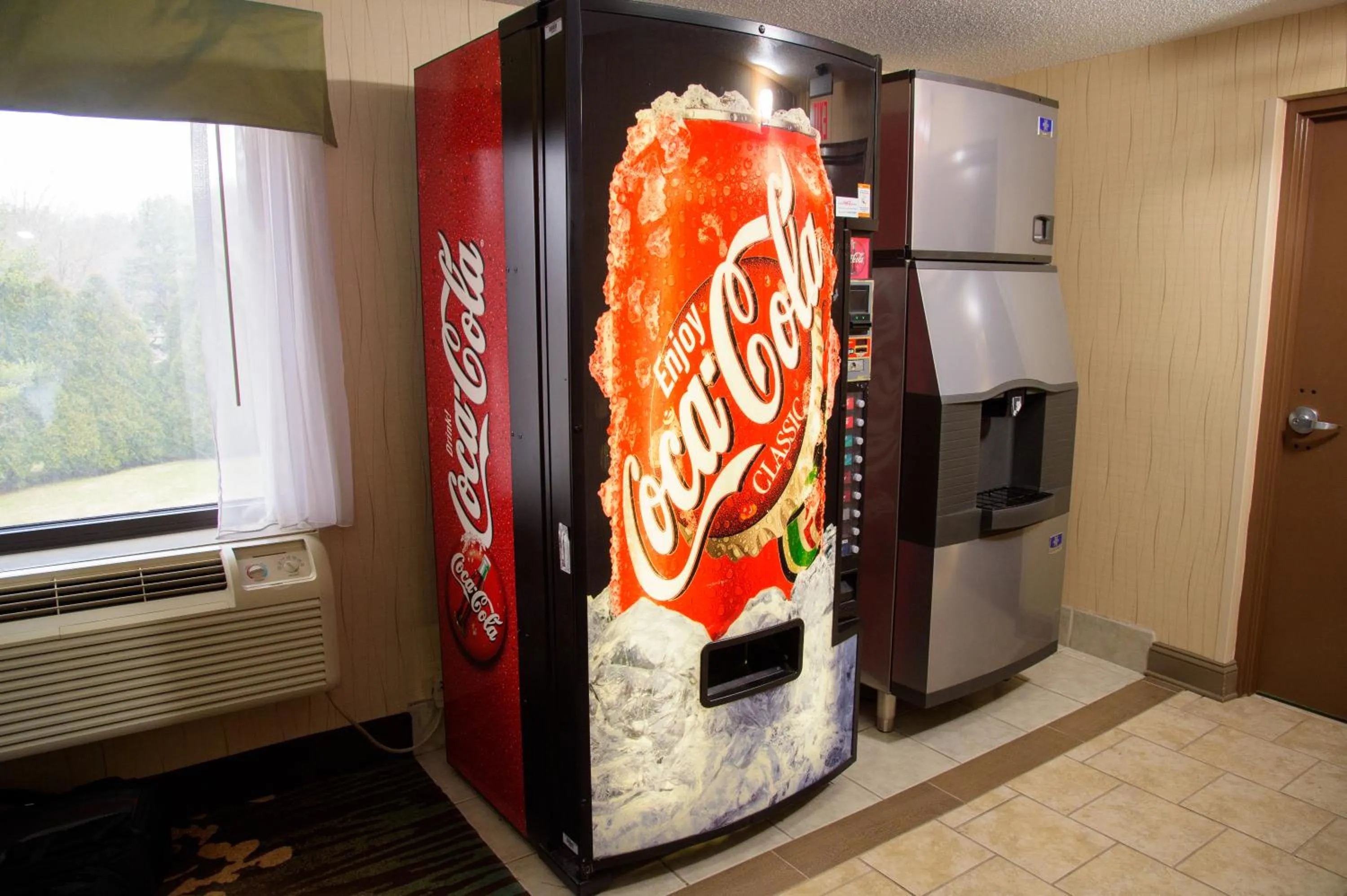 vending machine in Pigeon River Inn