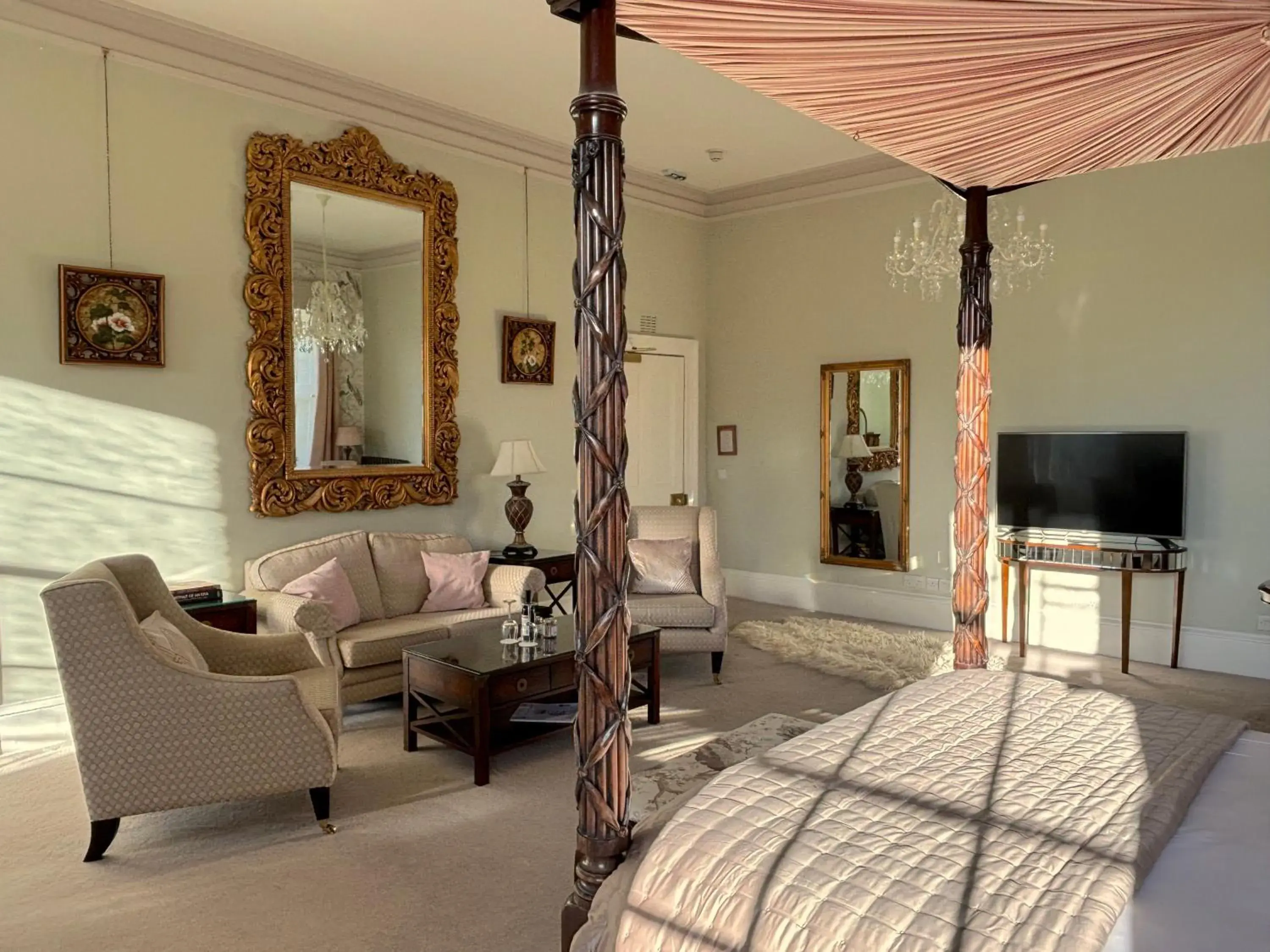 Bedroom in Carberry Tower Mansion House and Estate Bedroom in Carberry Tower Mansion House and Estate