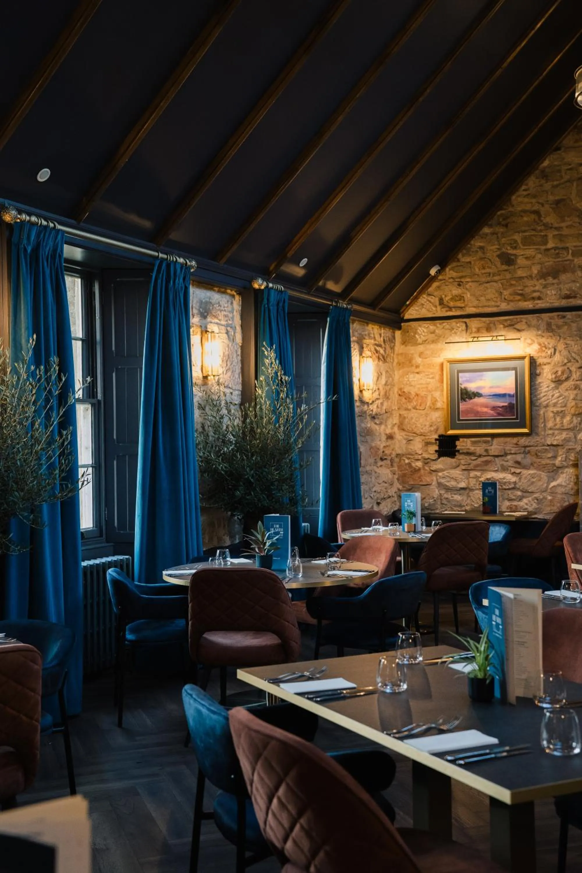 Restaurant/places to eat in Carberry Tower Mansion House and Estate