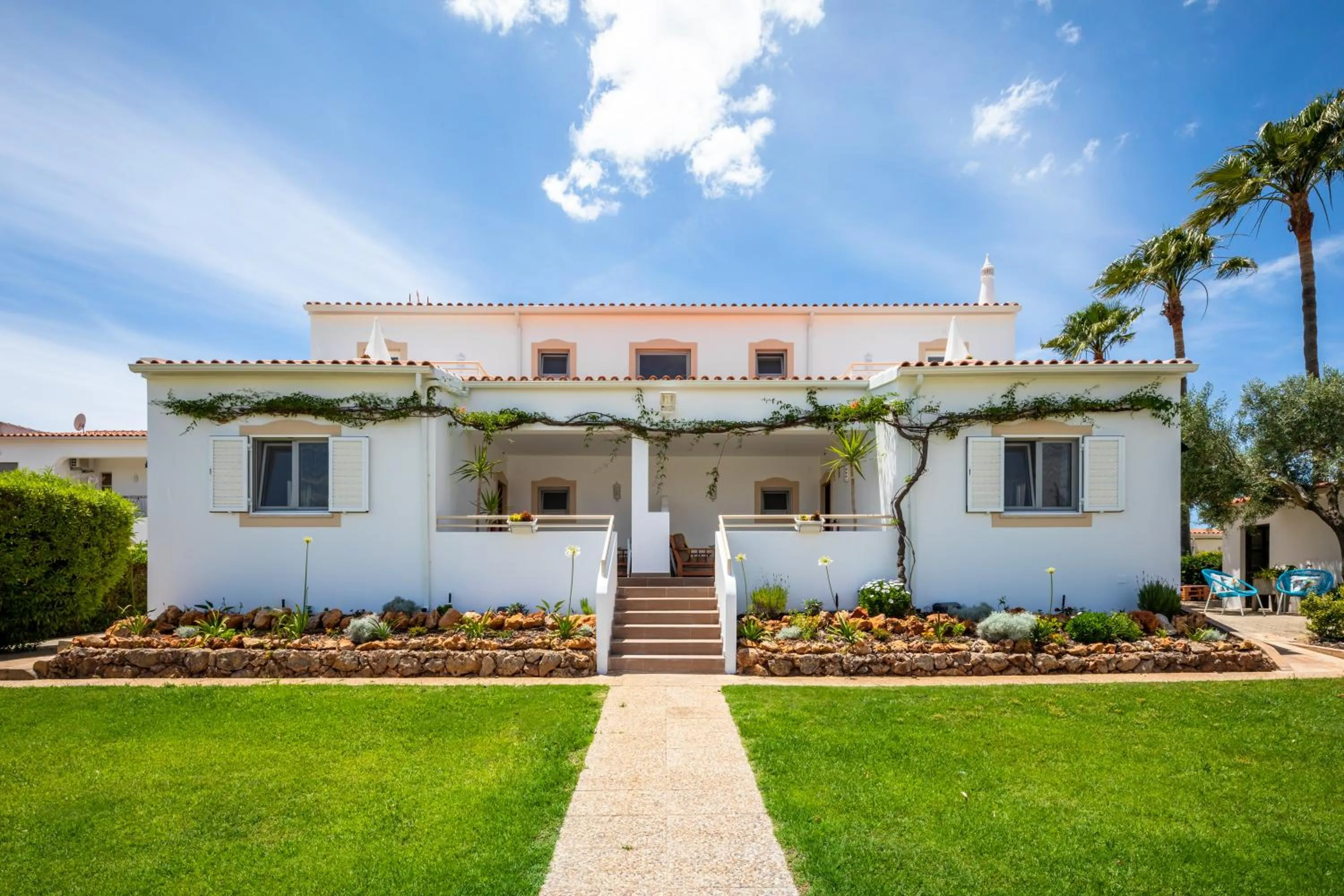 Property building in Apartamentos Flor da Laranja, Albufeira by AlgarveBlossom