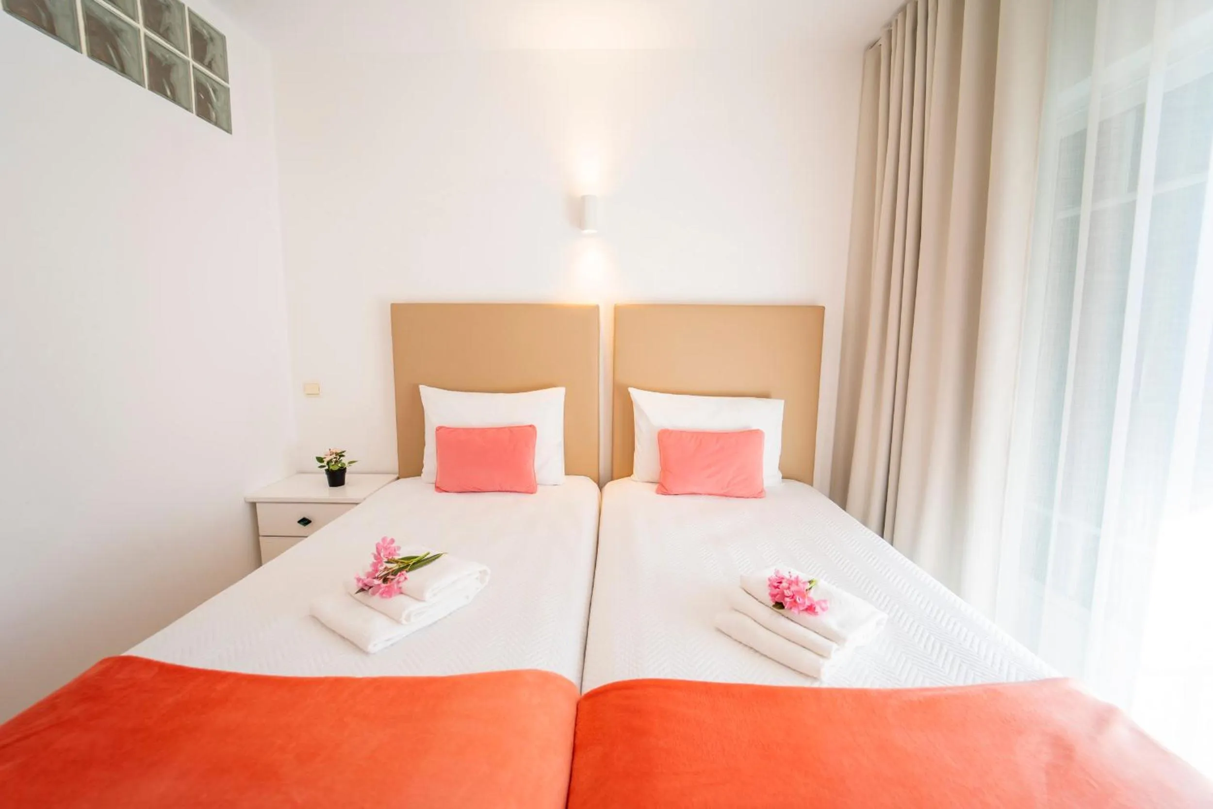 Bed in Apartamentos Monte dos Avós, Albufeira by AlgarveBlossom